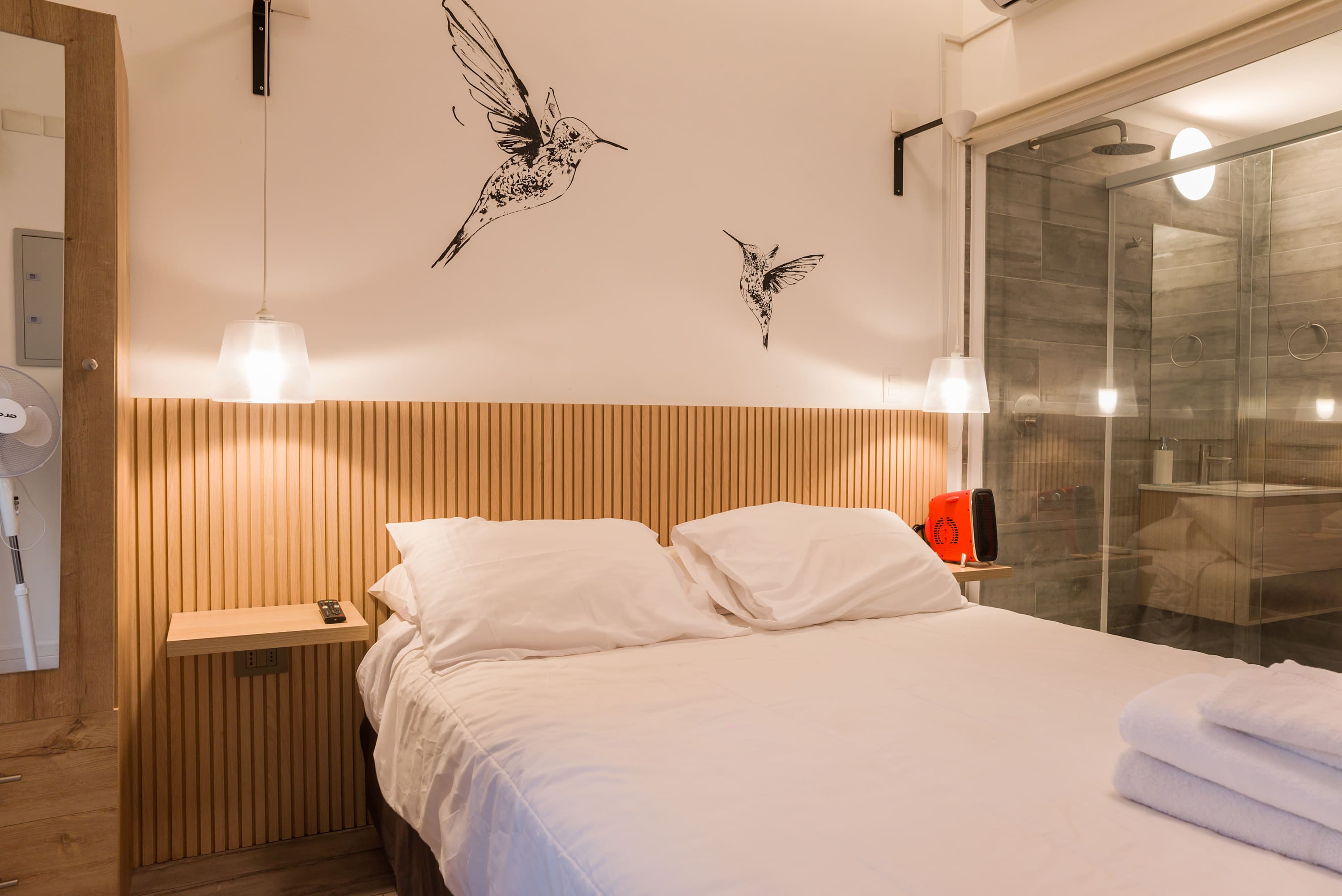 Stylish Studio in Bellavista | Steps from Metro