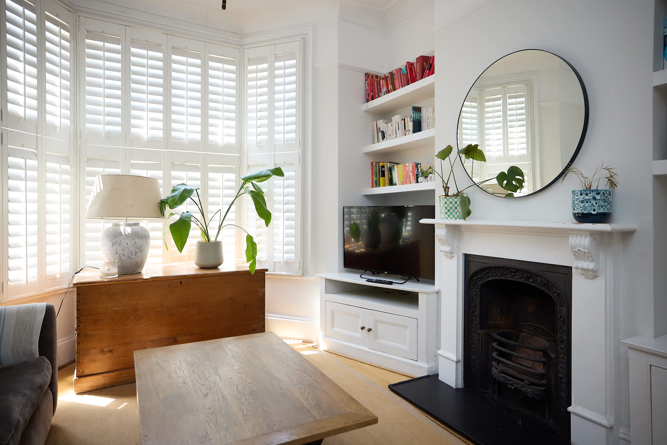 Hearth Behind the Shutters - near Greenwich in Charlton Church Lane 109 SE7 7AB - Property image 5 - VivreStays