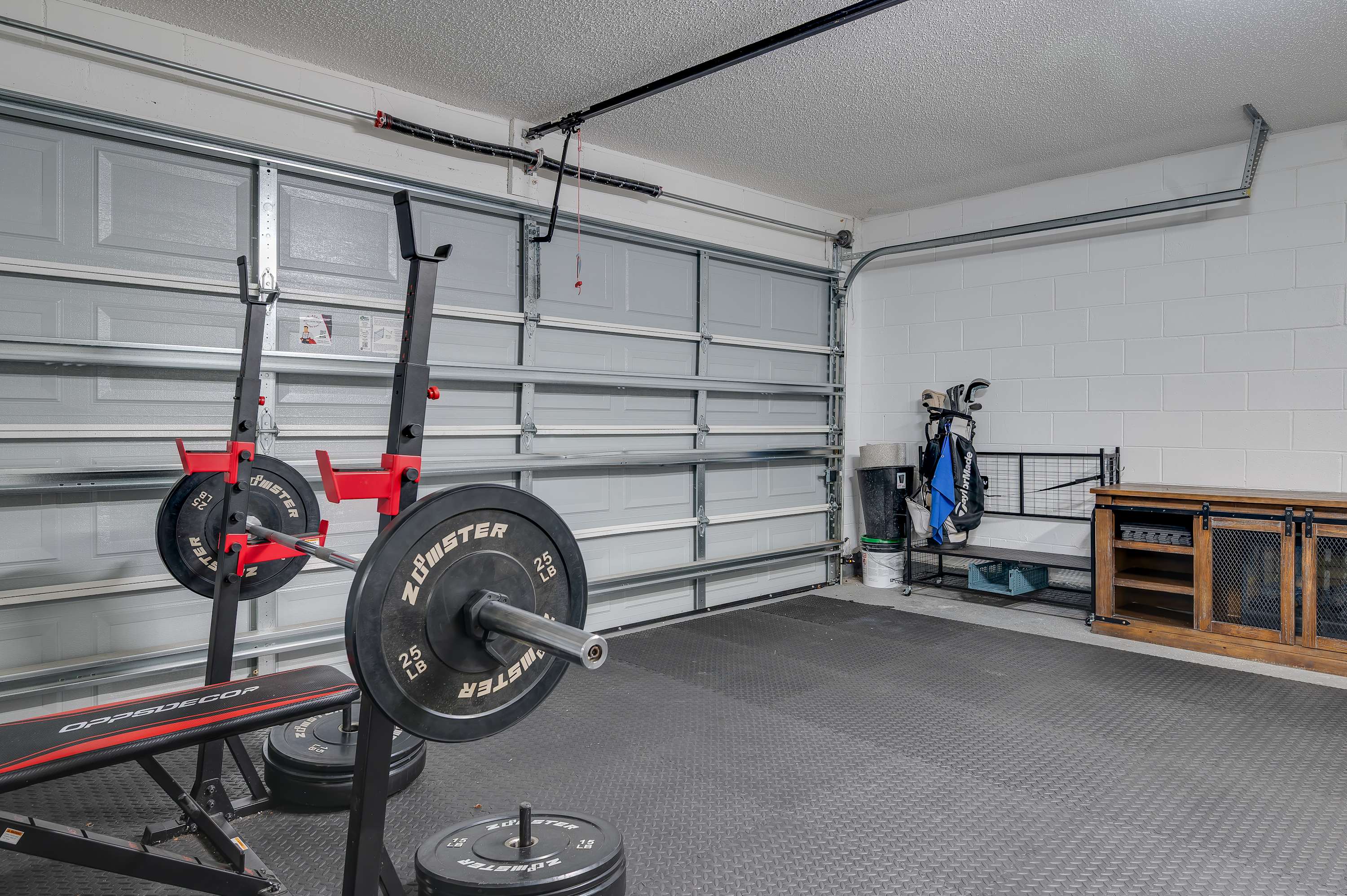 Emerald Gem home with grill, pool & Private Gym!