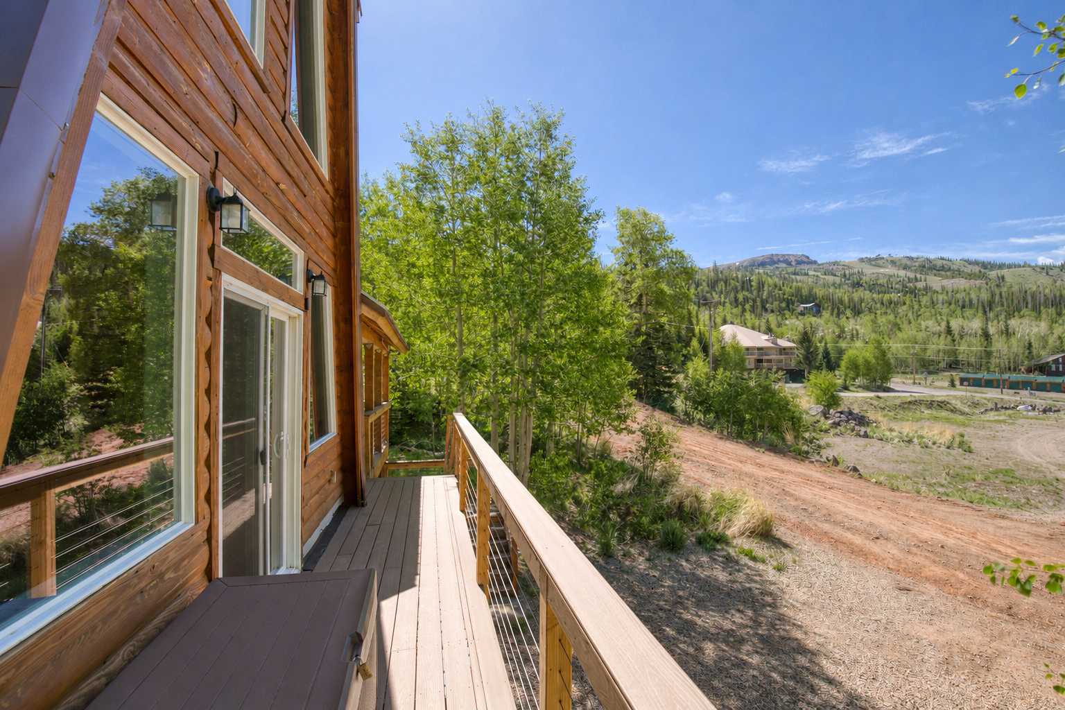 Ski-Lee Retreat | Ski • Hike • Explore | Sleeps 10 6