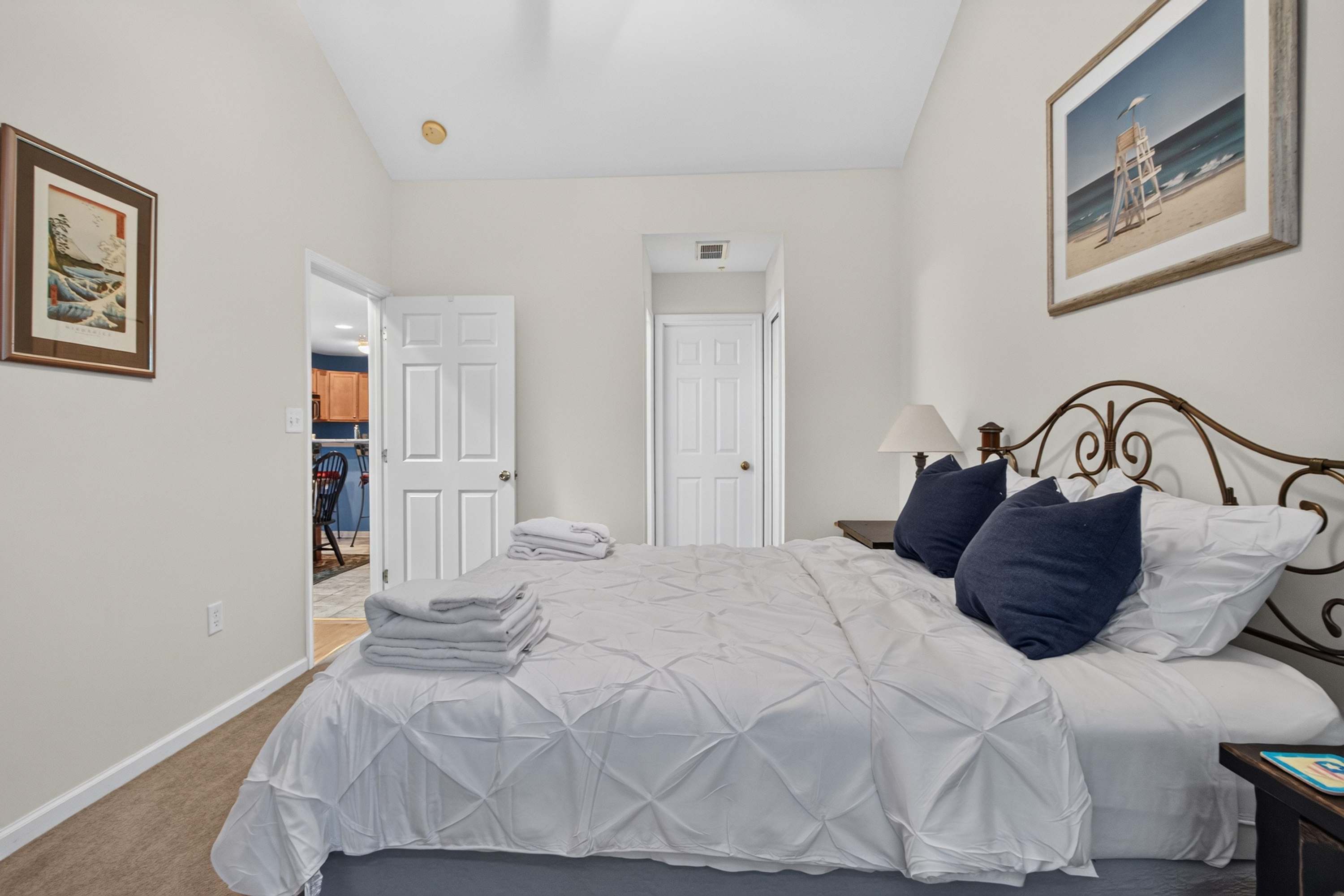 323 Yacht Club's New Chapter | Peaceful Bay greenery retreat