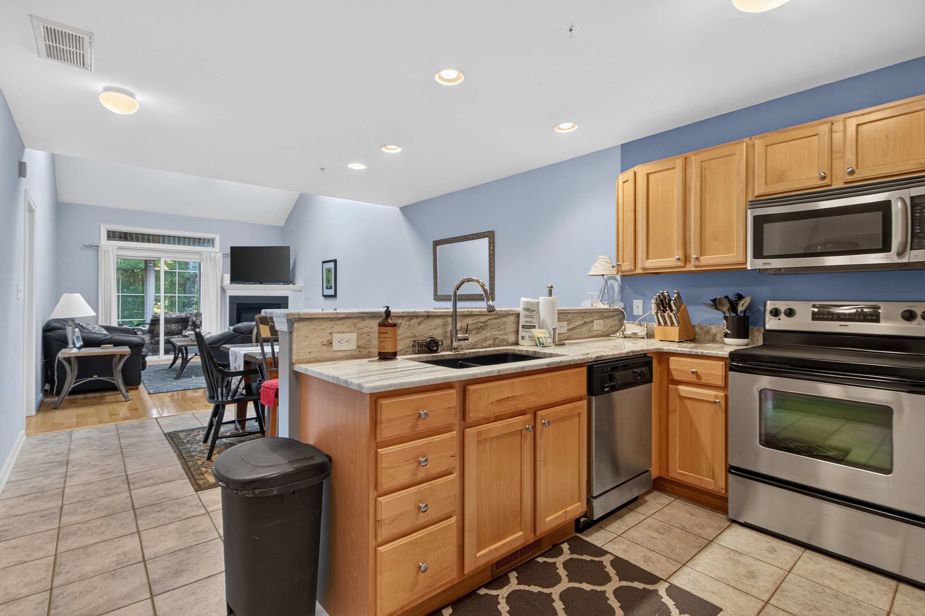 323 Yacht Club's New Chapter | Peaceful Bay greenery retreat