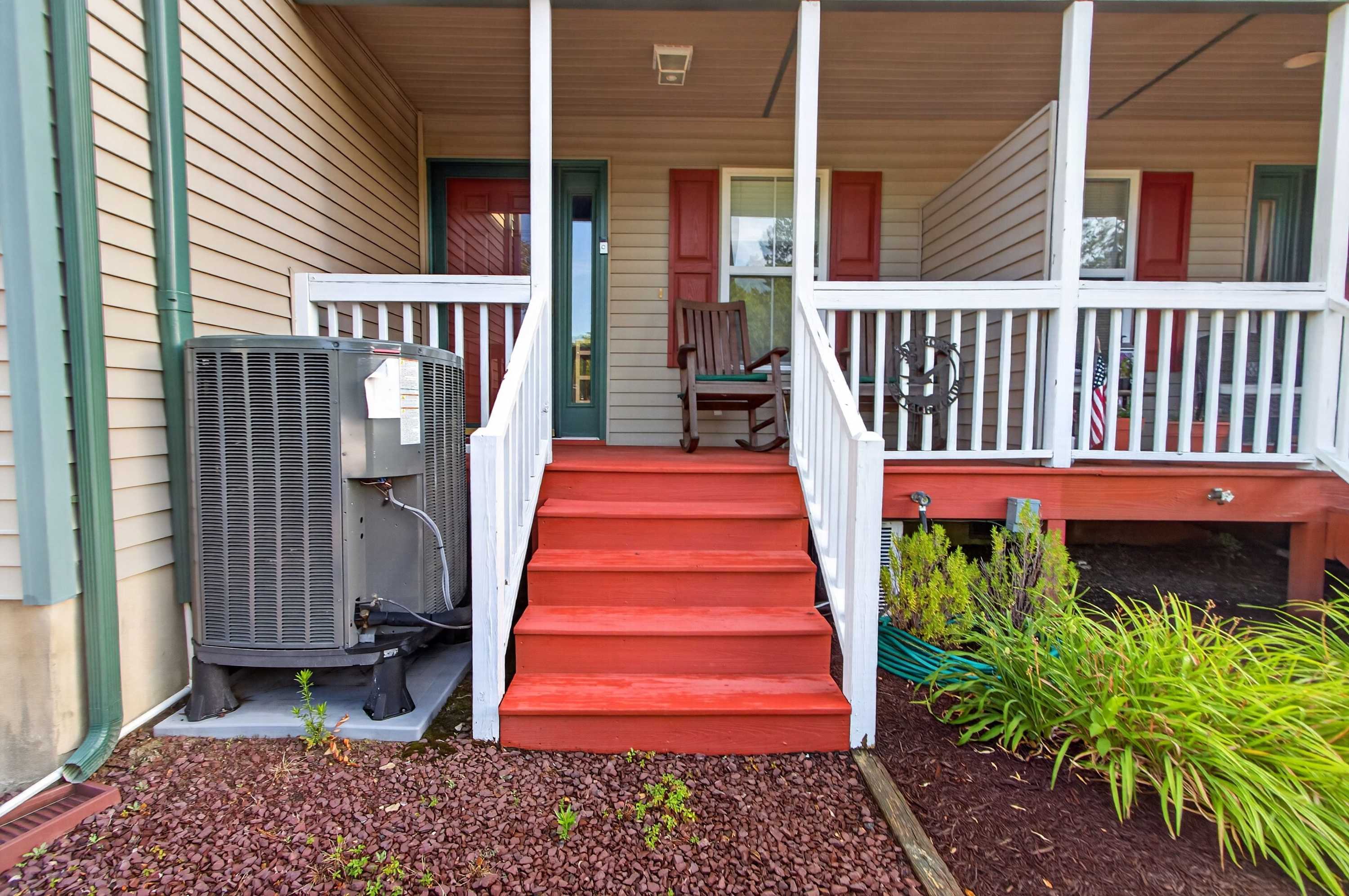 323 Yacht Club's New Chapter | Peaceful Bay greenery retreat