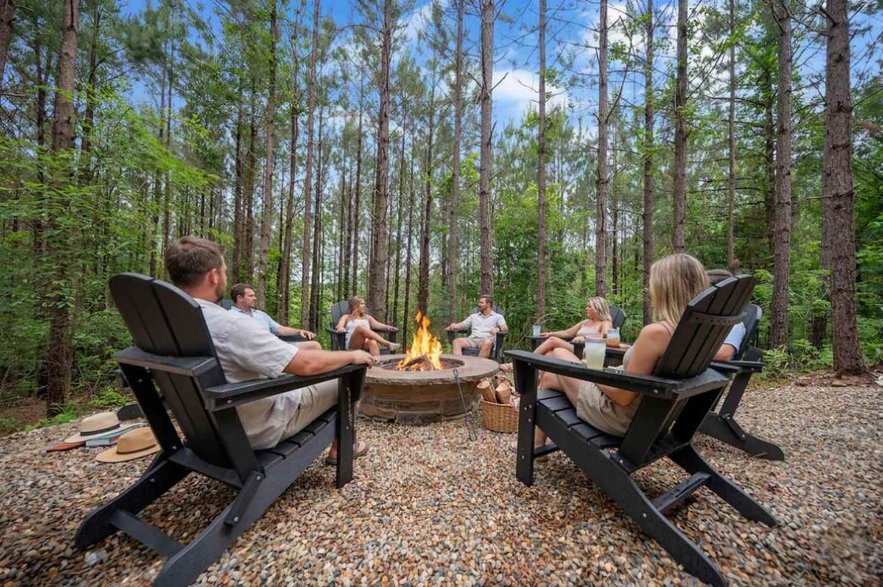 New! The Silo! Hot Tub, Sauna, Game Room, Swings!