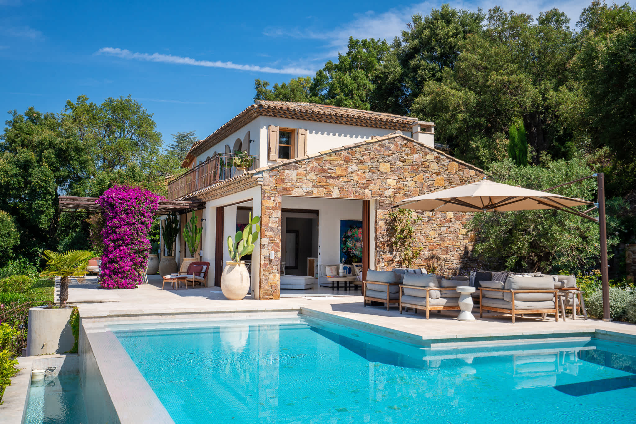 Maison 5 pièces 210 m² · à Pia · 210 m² · 1 195 €/mois
