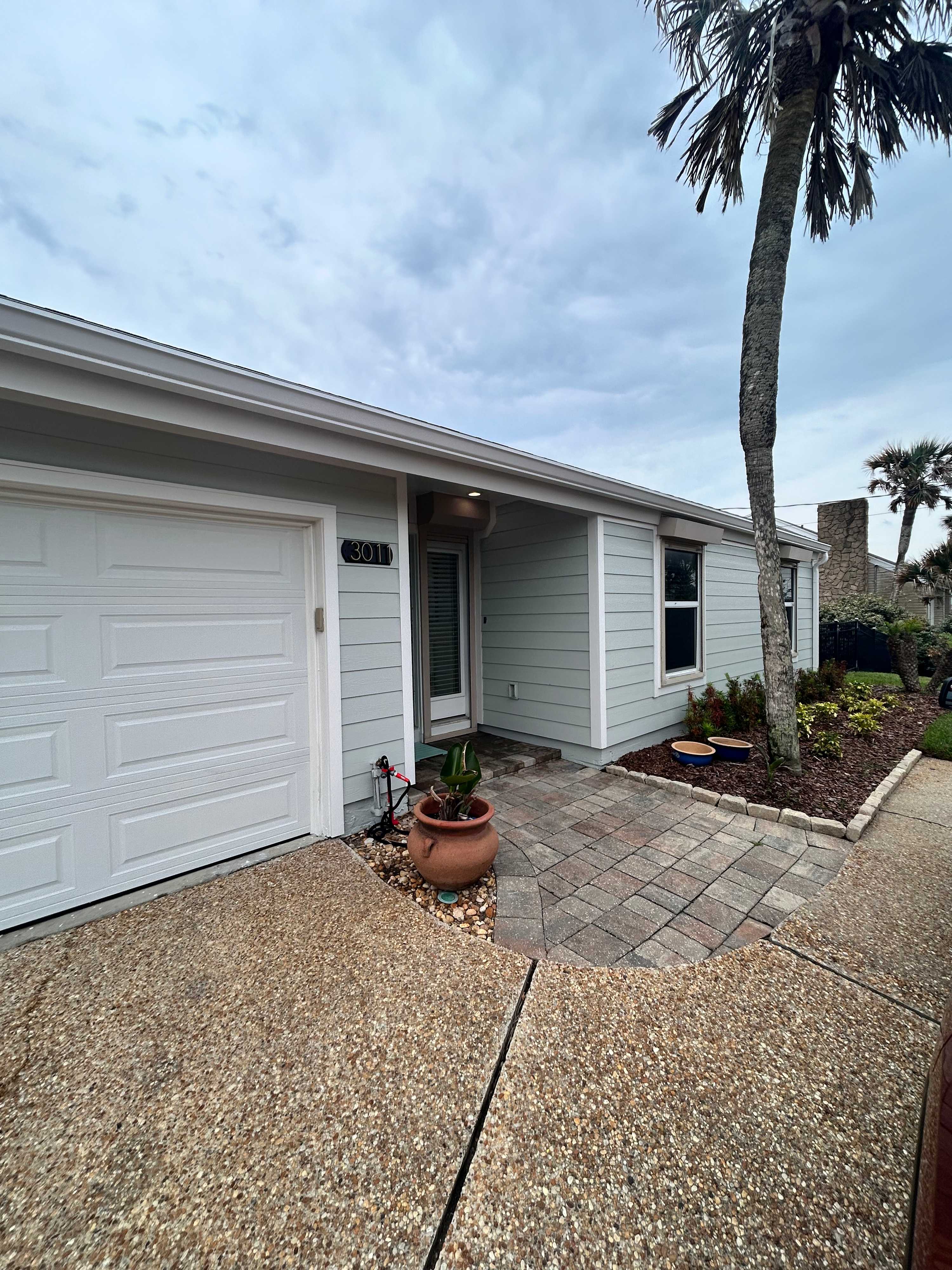 Tropical Sands with Oceanfront Deck & Beach Access