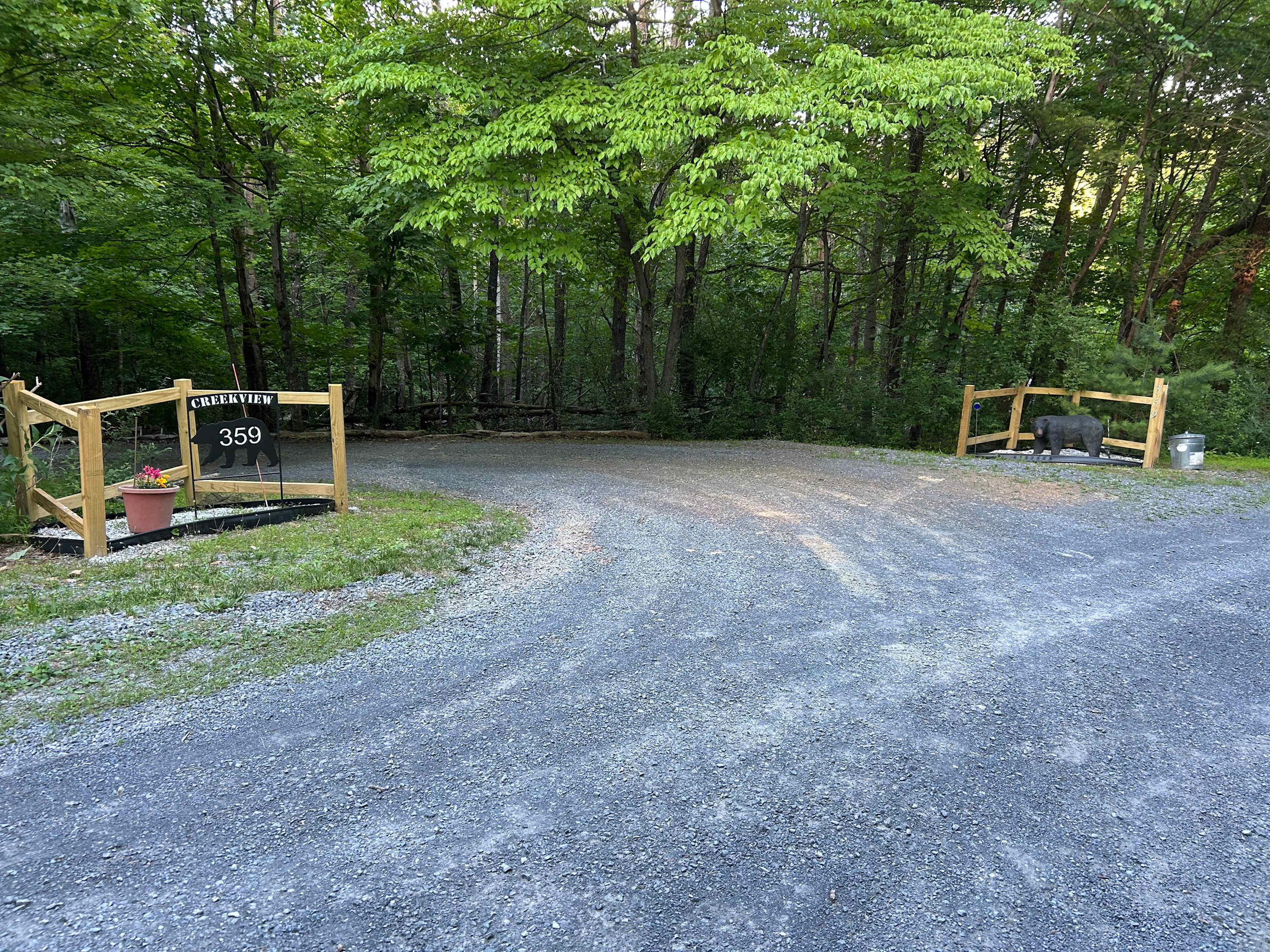 Hot Tub, Fire Pit, WiFi, Deck, Game Room & More