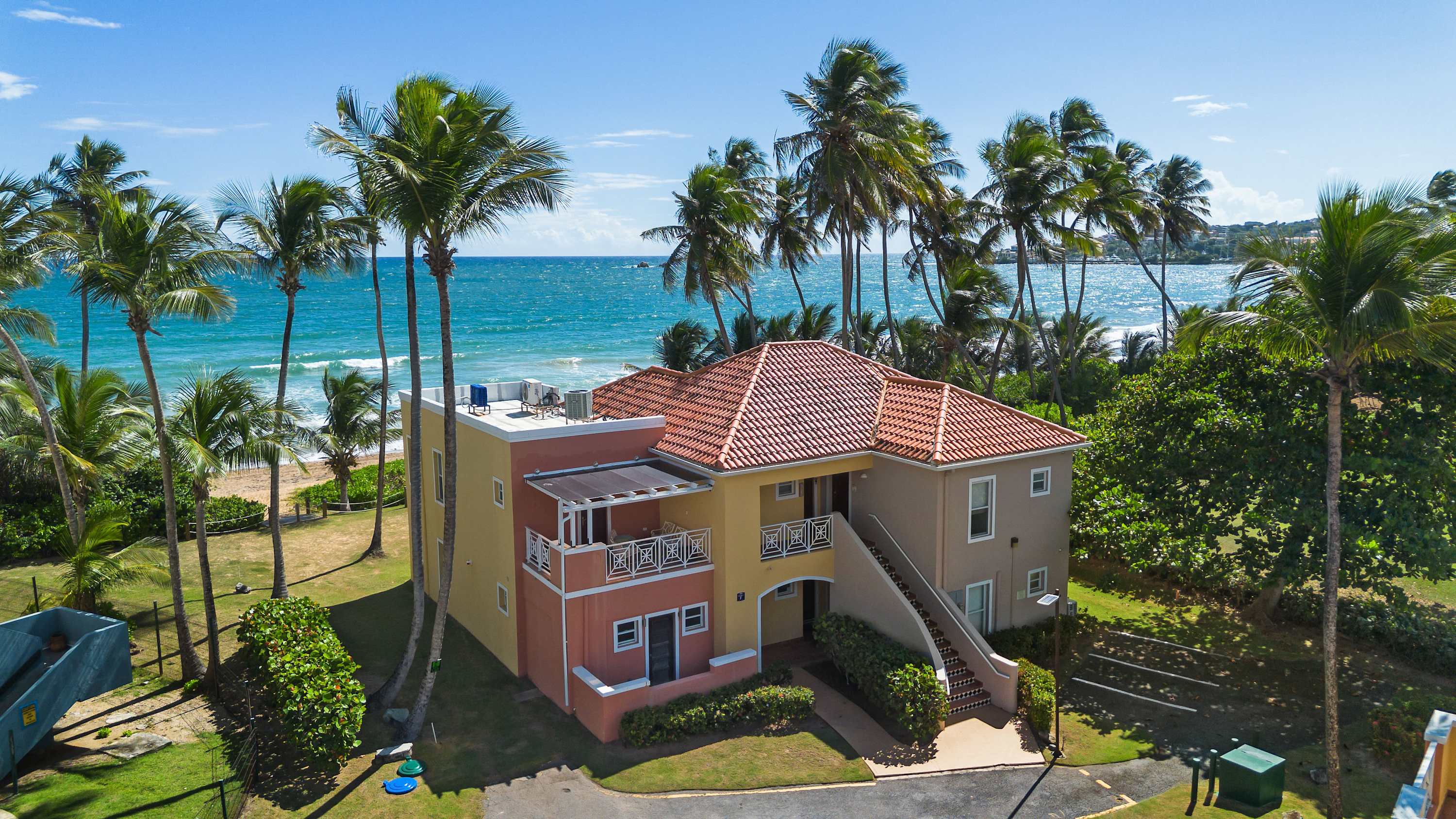 Beachfront Villa in Palmas Del Mar — Humacao, Humacao — vacation rental