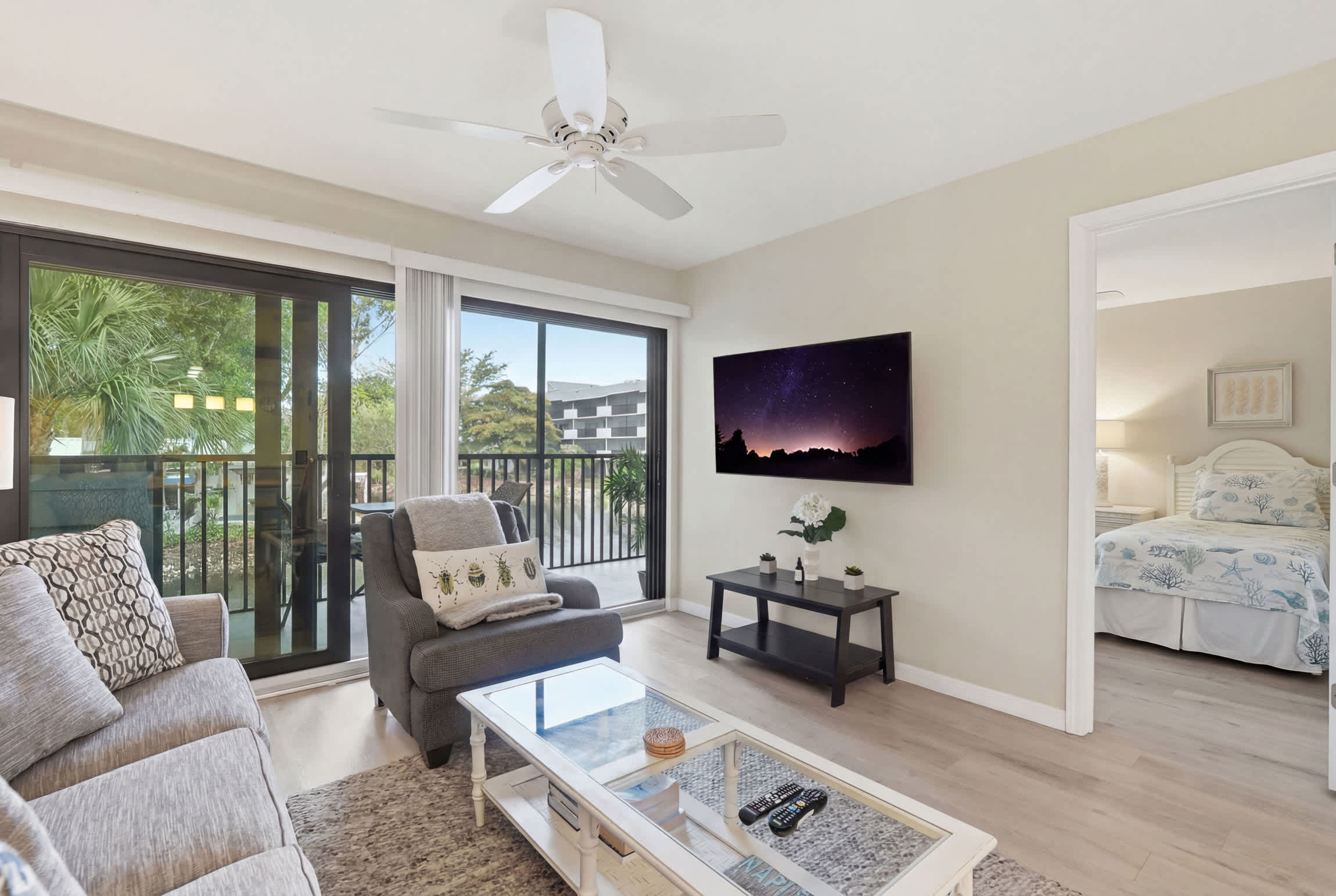 H 245 Second Floor with Lake View Sleeps 6 | Photo 6