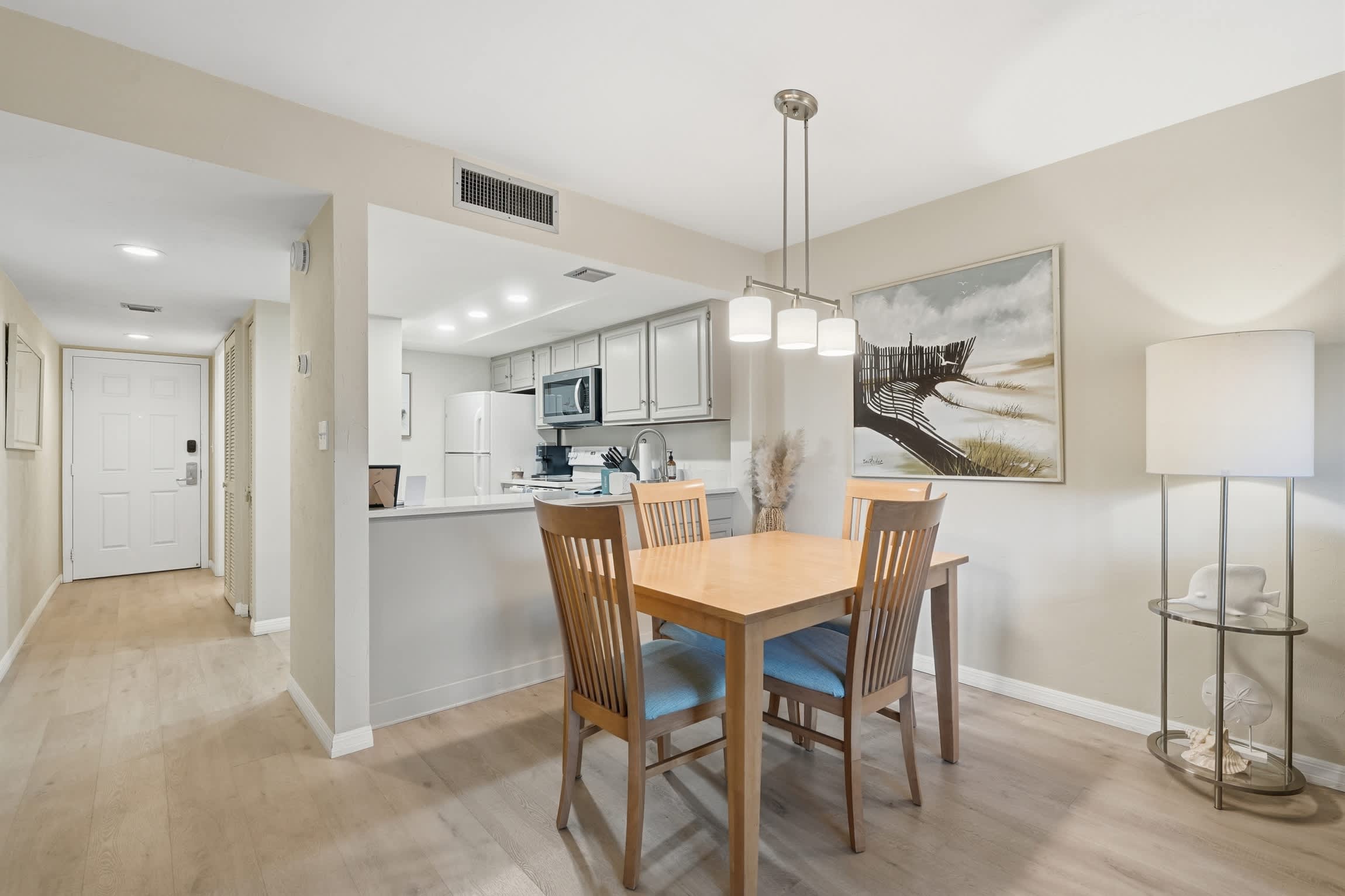 H 245 Second Floor with Lake View Sleeps 6 | Photo 13