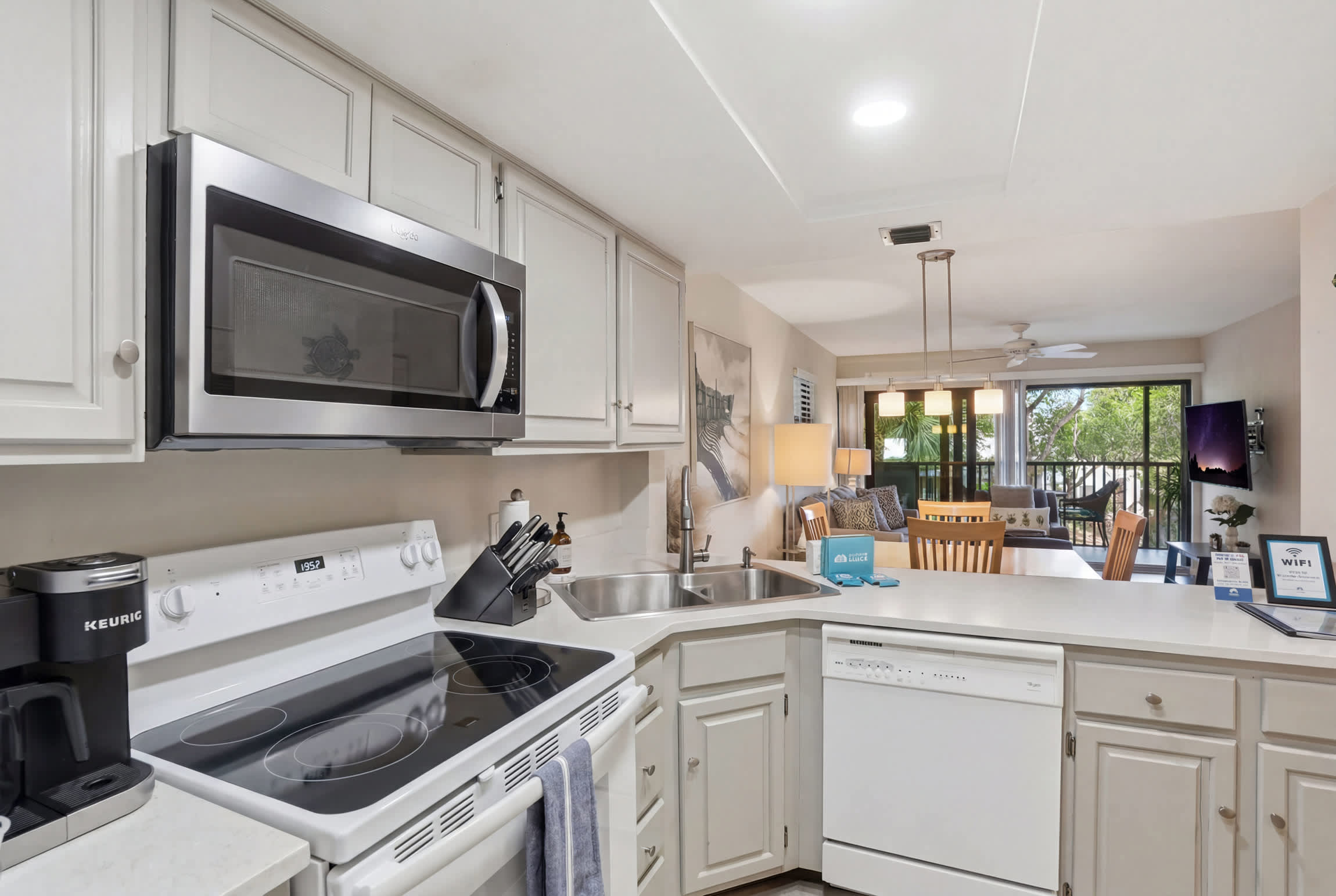 H 245 Second Floor with Lake View Sleeps 6 | Photo 15
