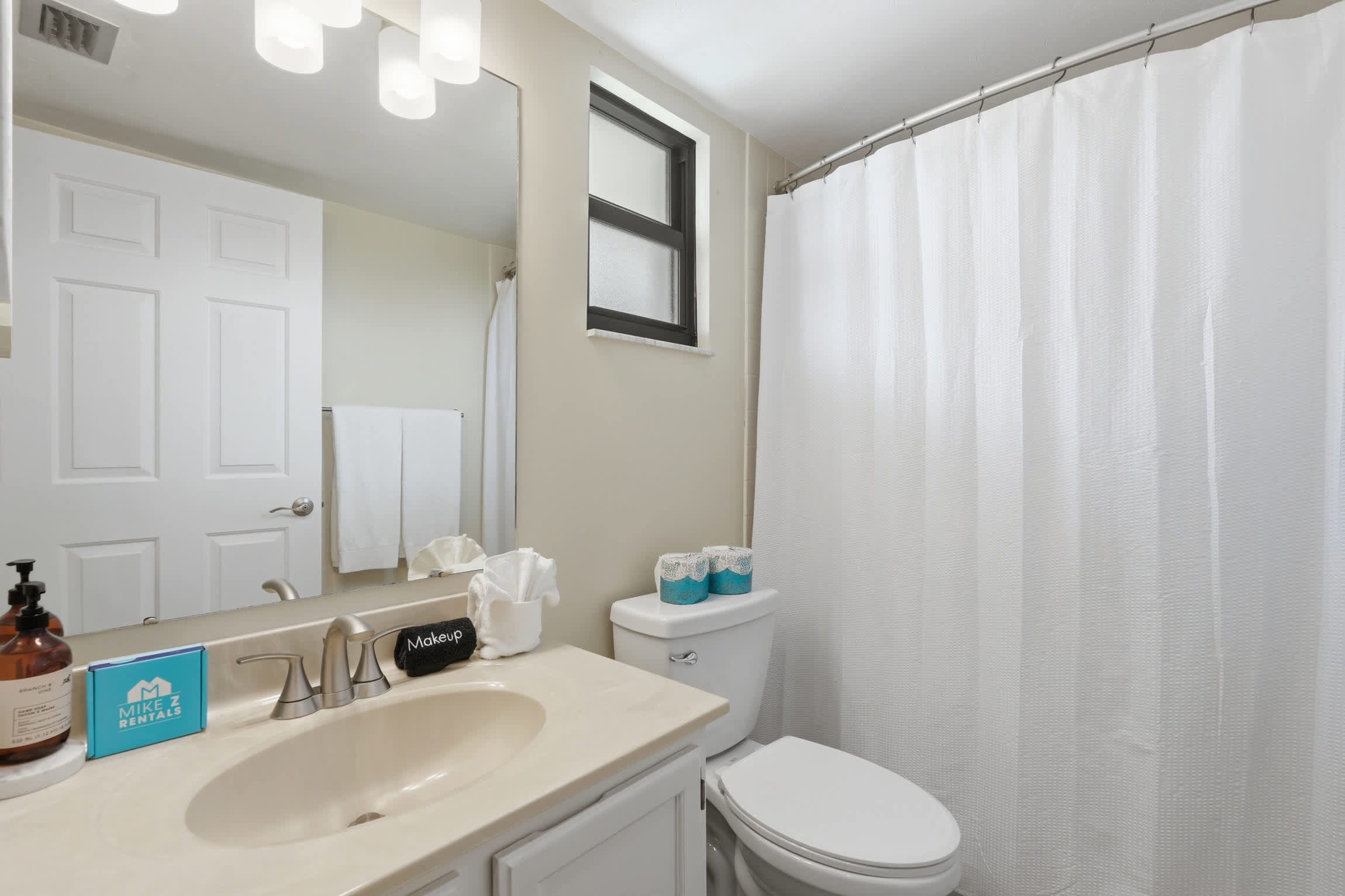 H 245 Second Floor with Lake View Sleeps 6 | Photo 23