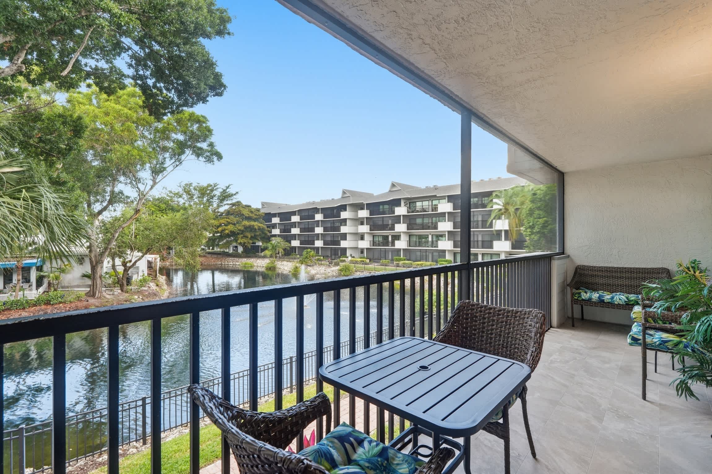 H 245 Second Floor with Lake View Sleeps 6 | Photo 5