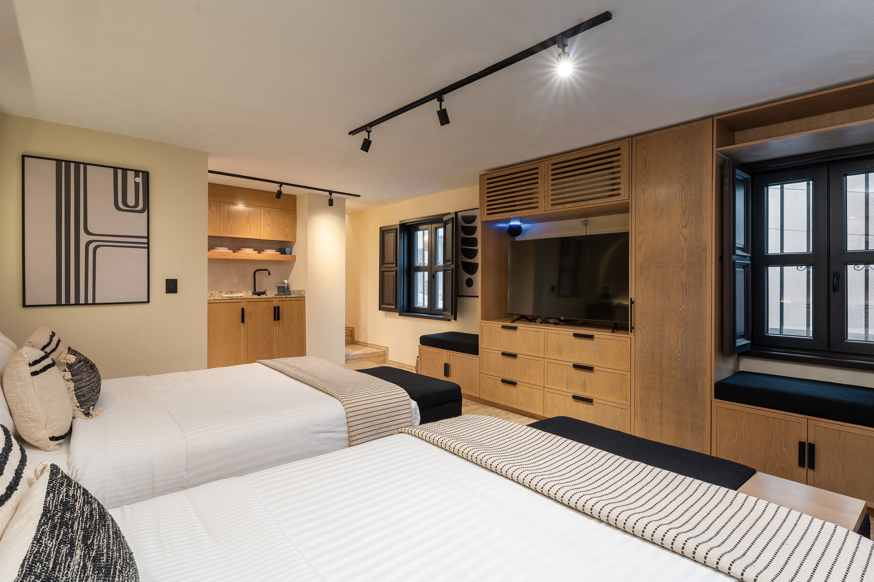 Loft 1905, Modern 2BR Smart Loft in Centro