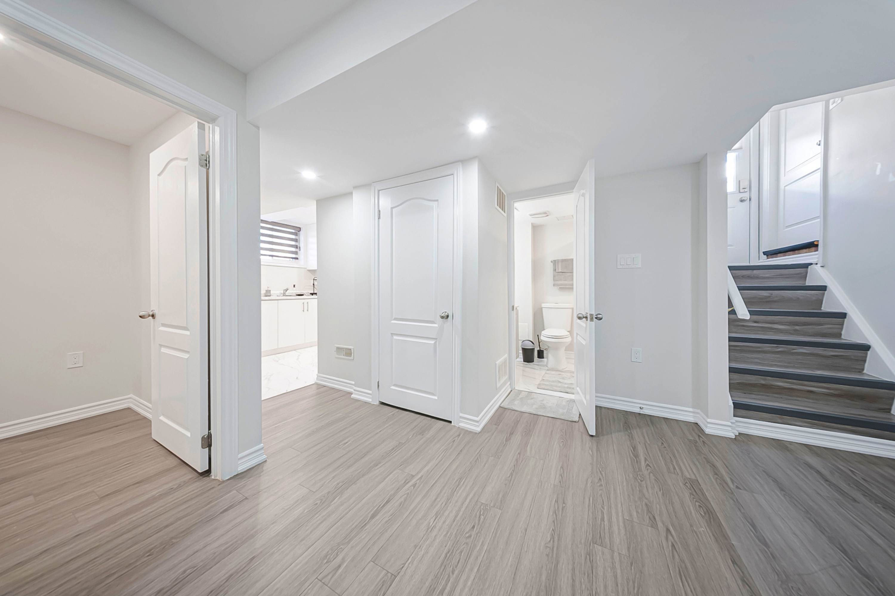 Passage from the entrance to the living area, bedroom and kitchen
