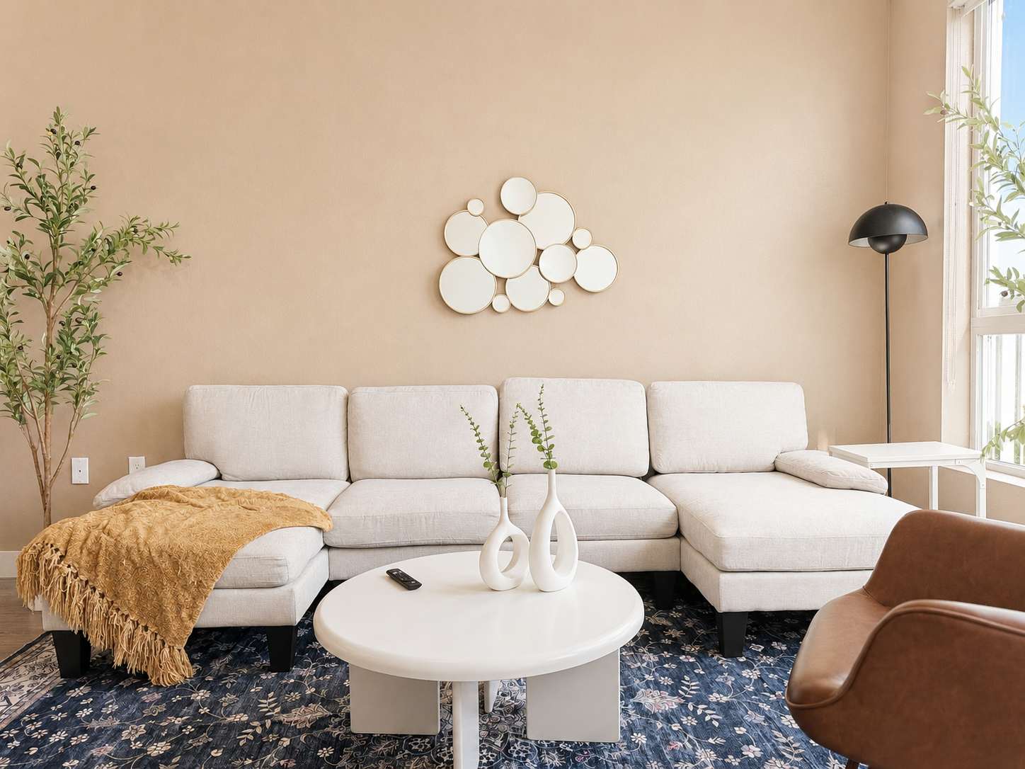 Charming Getaway With Pool And Gym - Cozy Orange County Haven - Irvine, CA