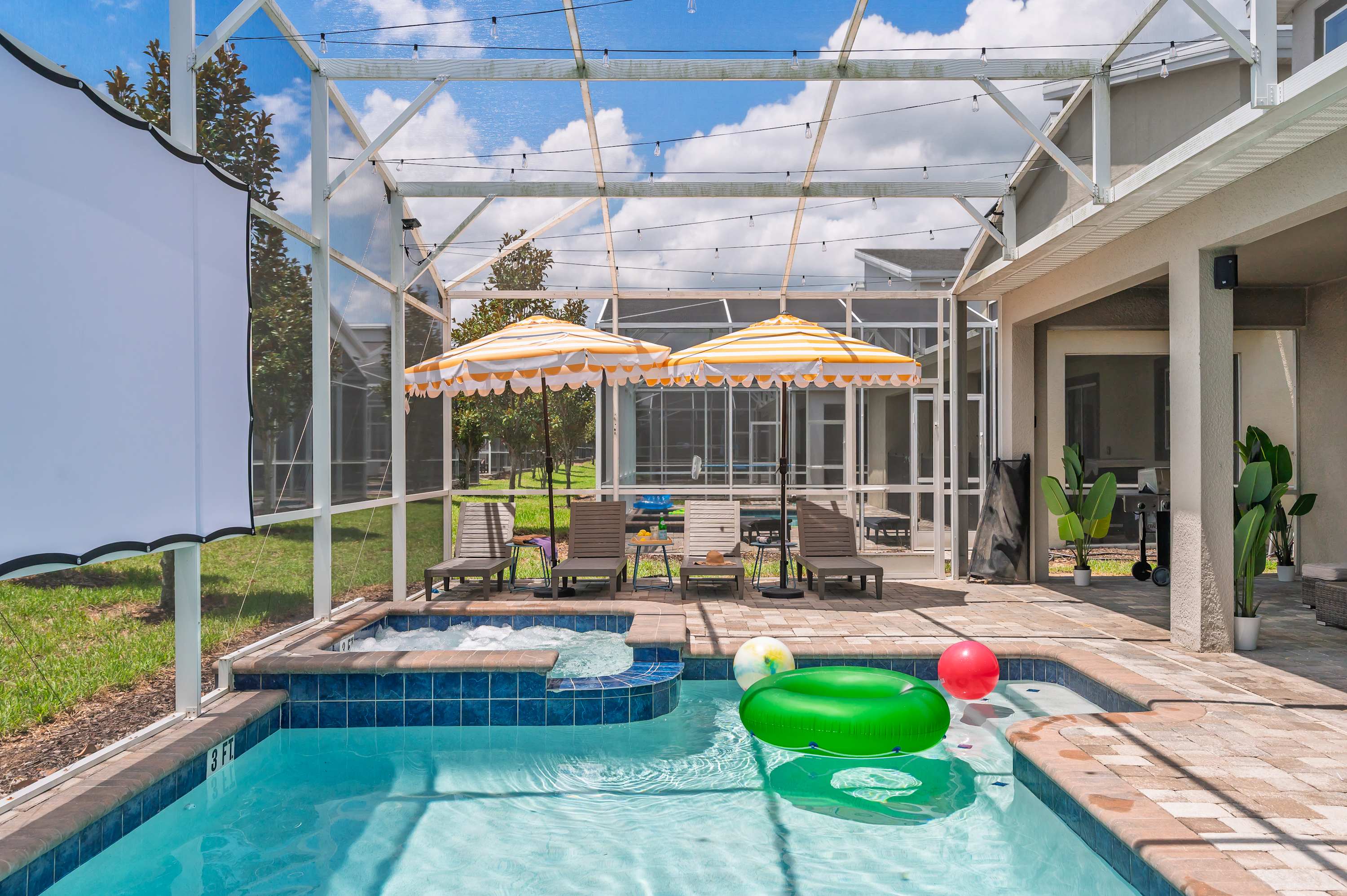 Large 7BR getaway near Disney w/ pool