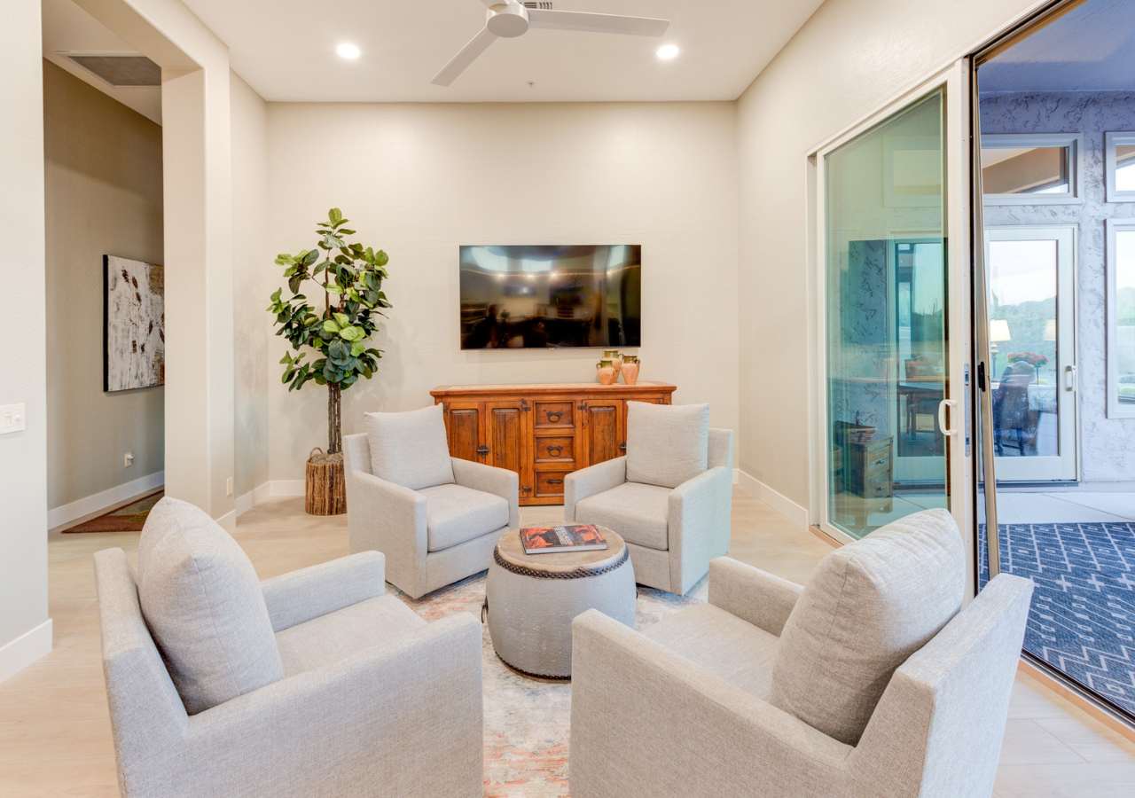 Luxury Scottsdale Retreat with Heated Pool
