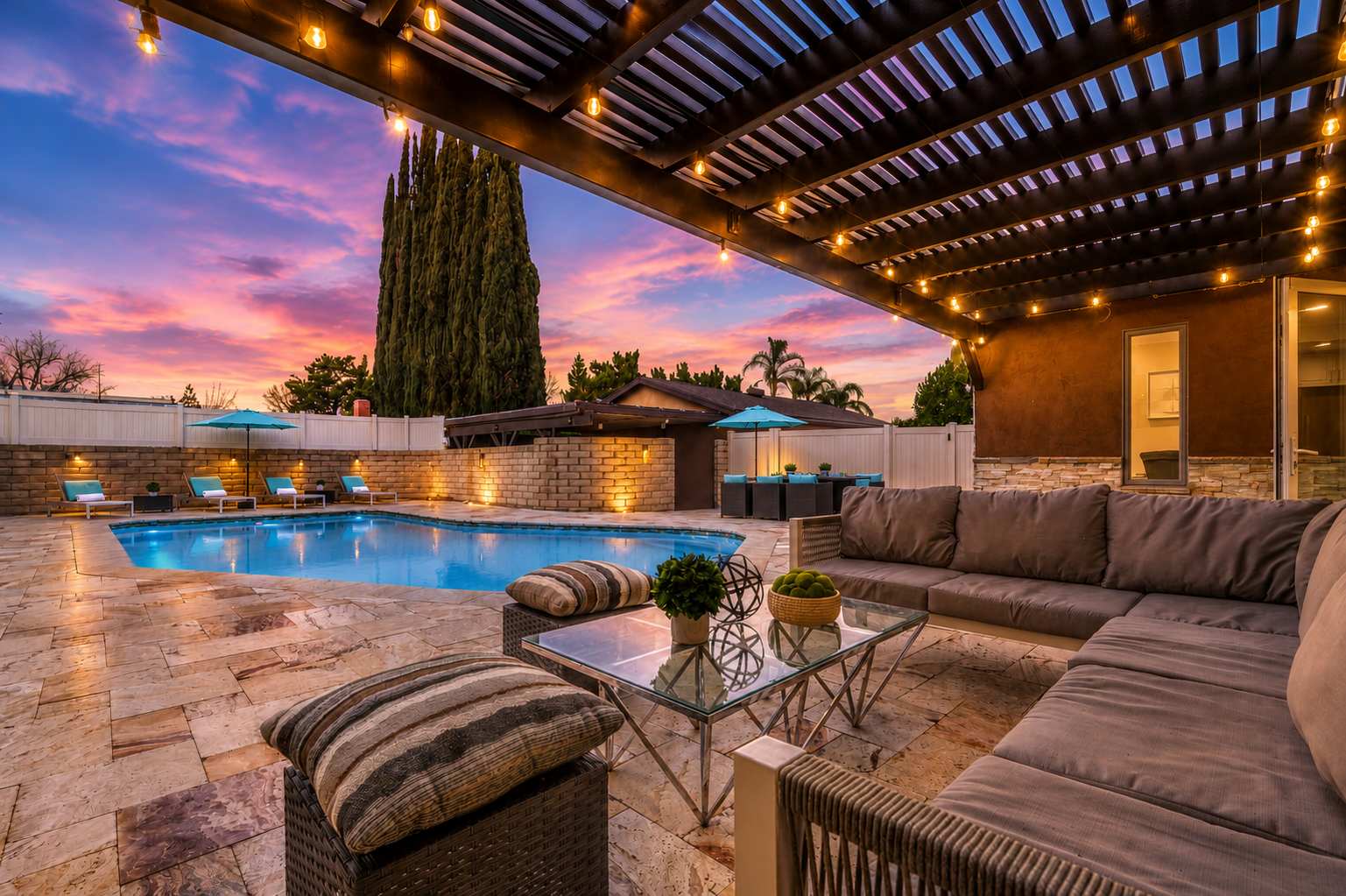135 Luxurious, modern private home