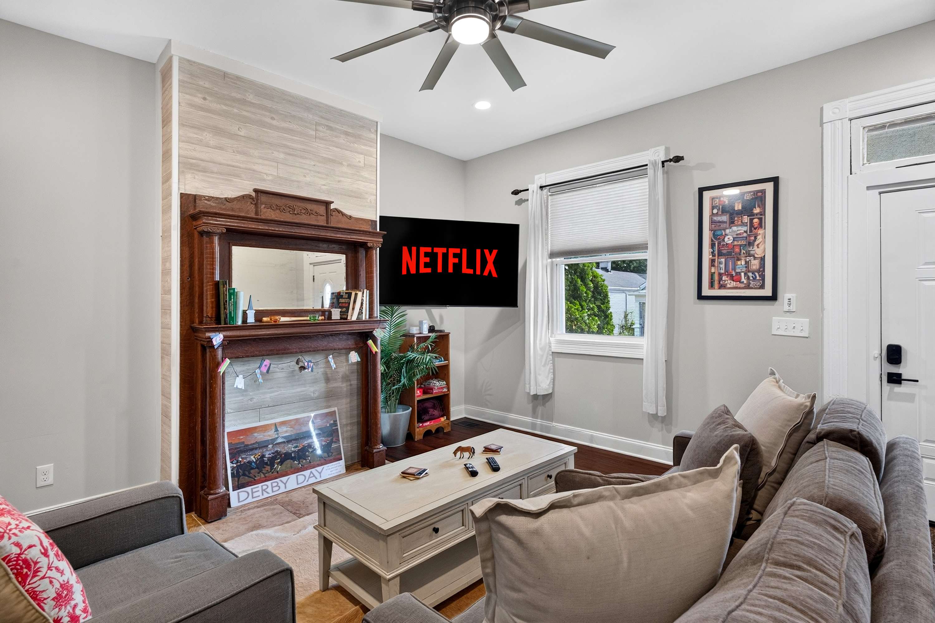 Spacious and cozy Highlands unit near attractions!