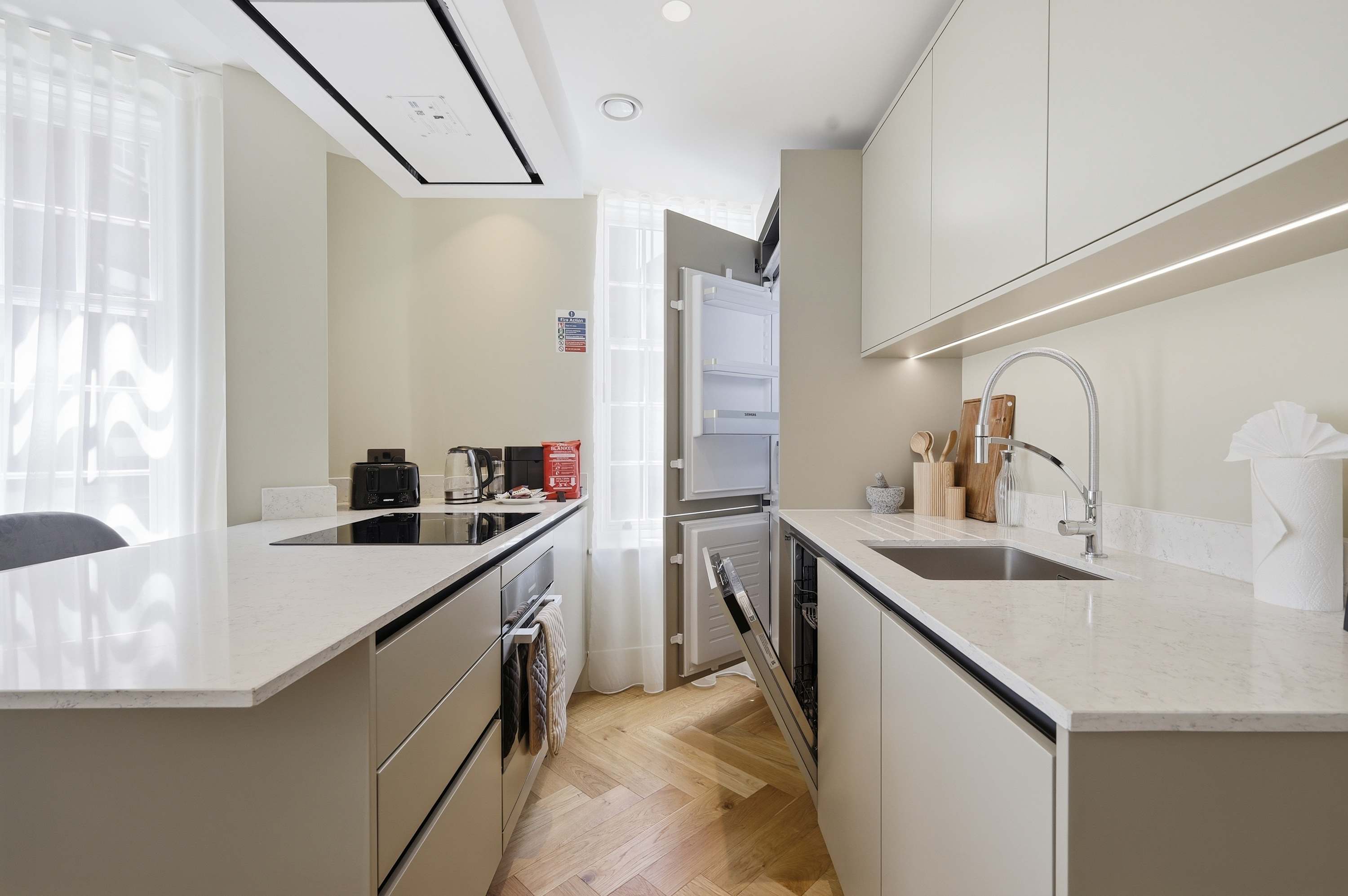 Cheyne Sequoia l A Luxury Chelsea Retreat