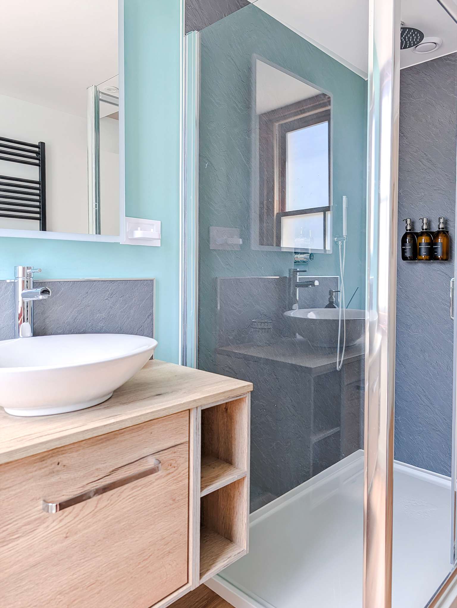 Buckingham House | Patio | by Brighton Holiday Lets - Brighton Holiday Home - Image 27