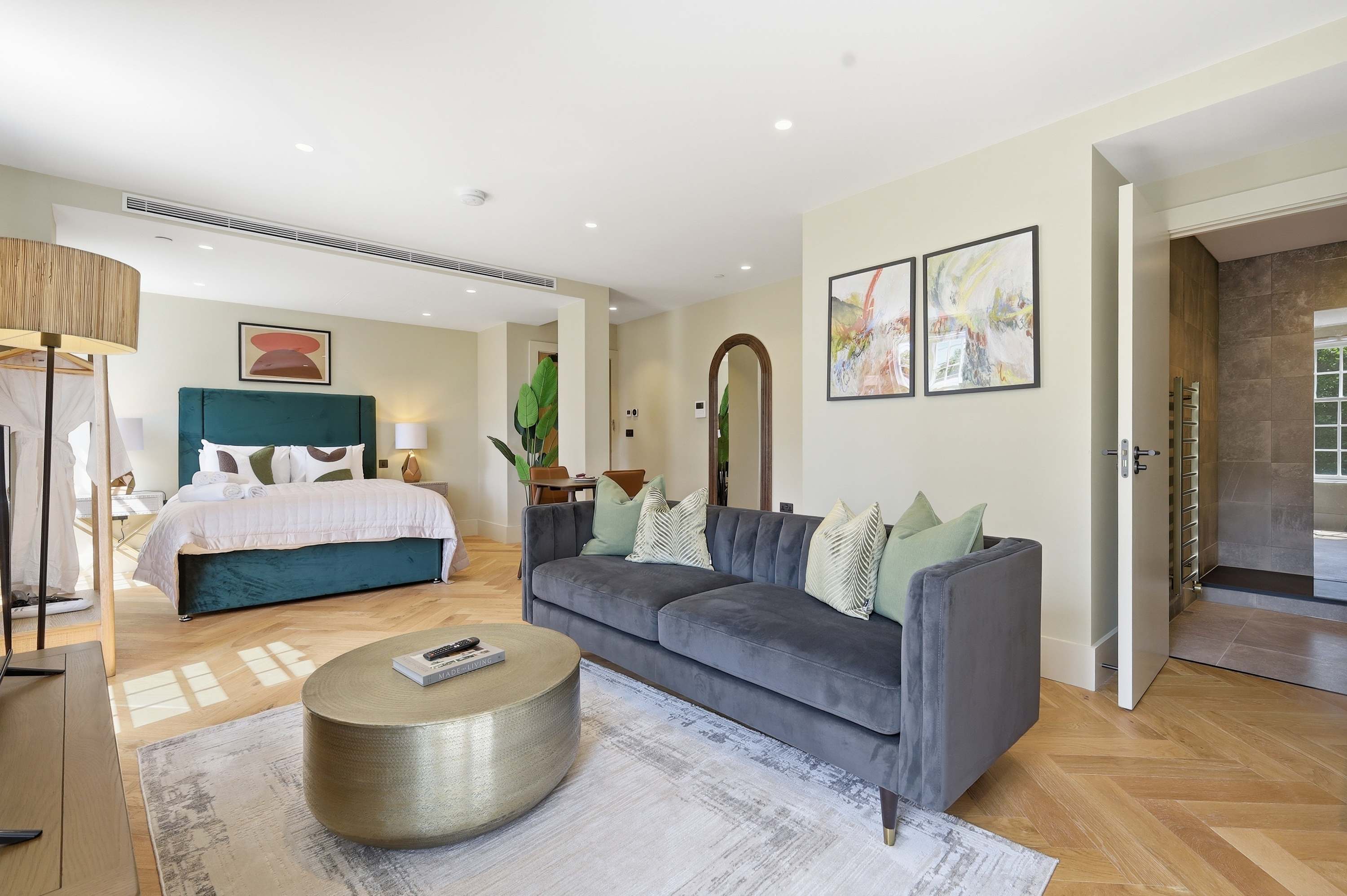 Cheyne Arbor l A Luxury Chelsea Retreat