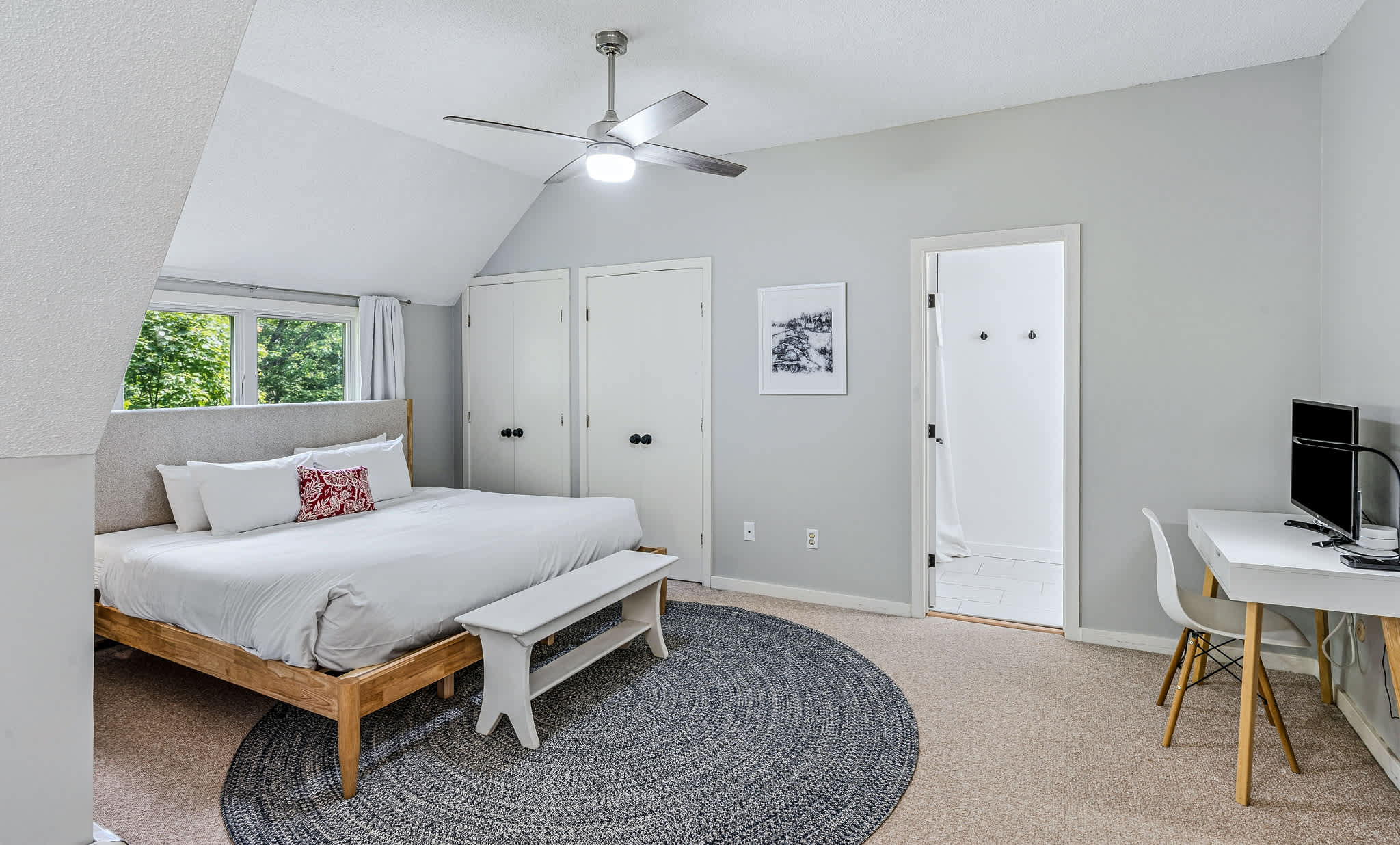 Mountain Views, Walk to Ski Hill - Kingswood 1A