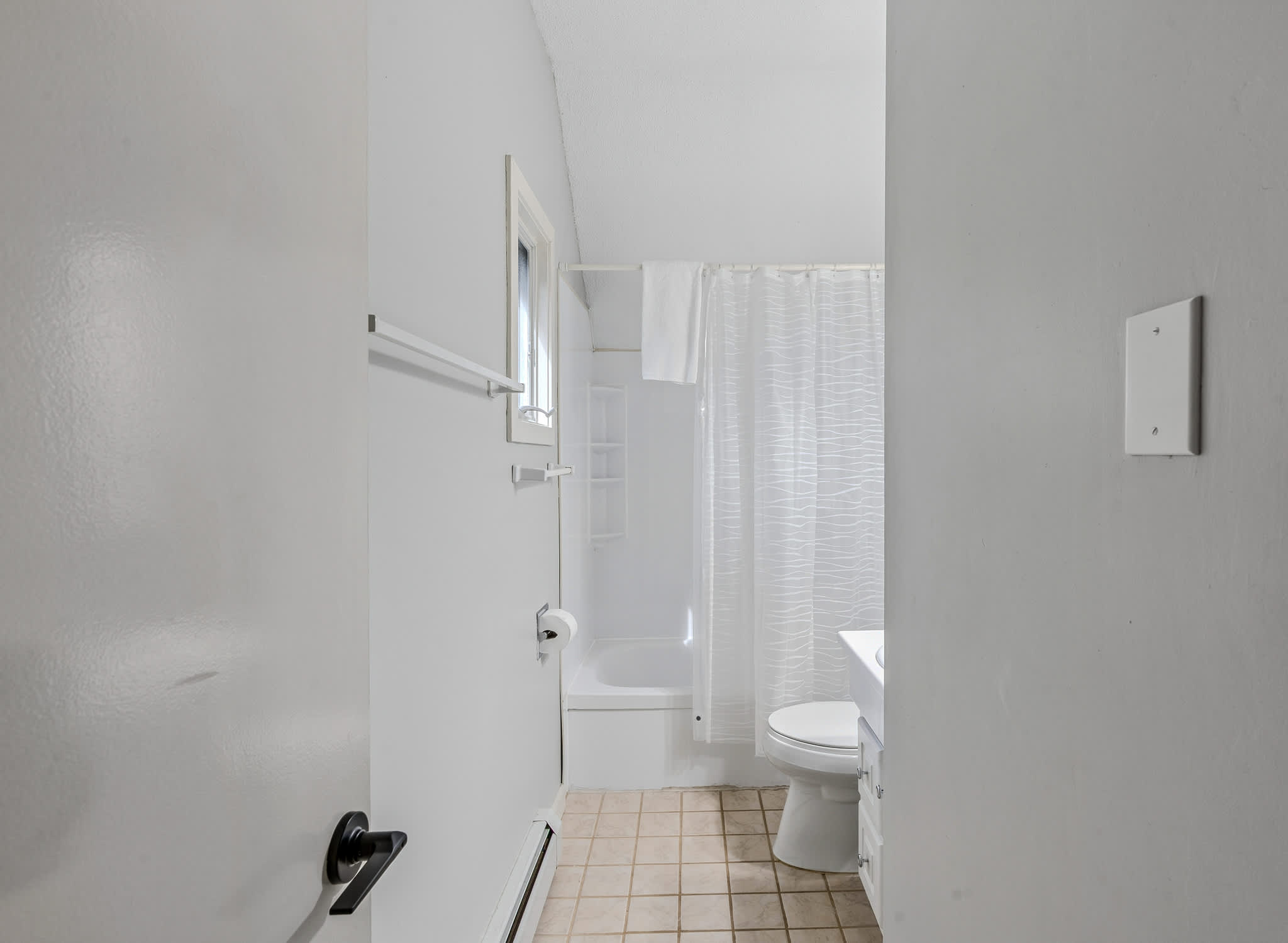 Mountain Views, Walk to Ski Hill - Kingswood 1A
