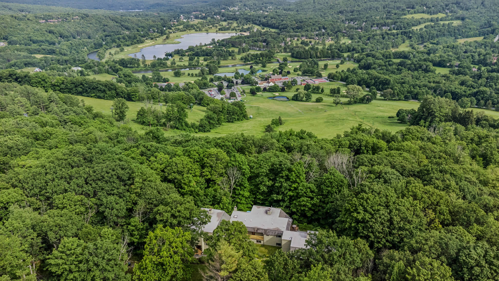 Mountain Views, Walk to Ski Hill - Kingswood 1A