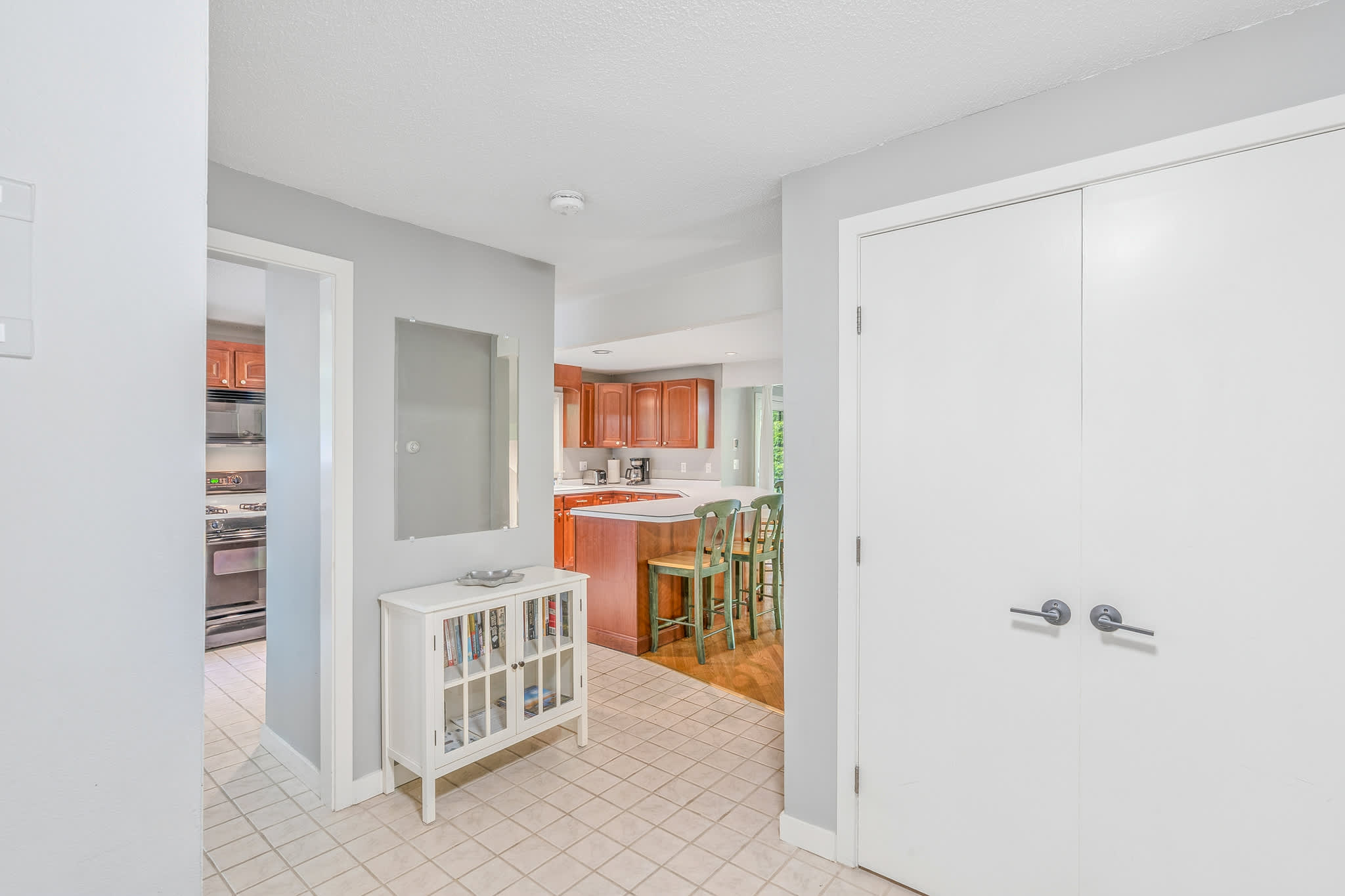 Mountain Views, Walk to Ski Hill - Kingswood 1A
