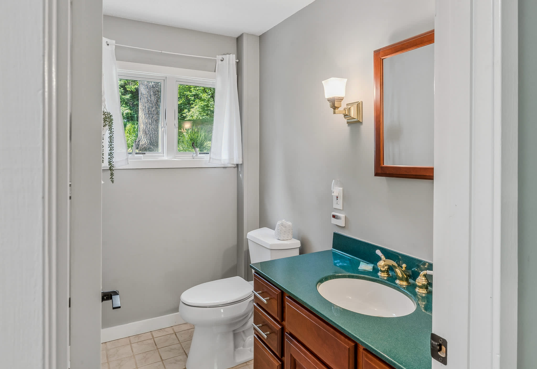 Mountain Views, Walk to Ski Hill - Kingswood 1A