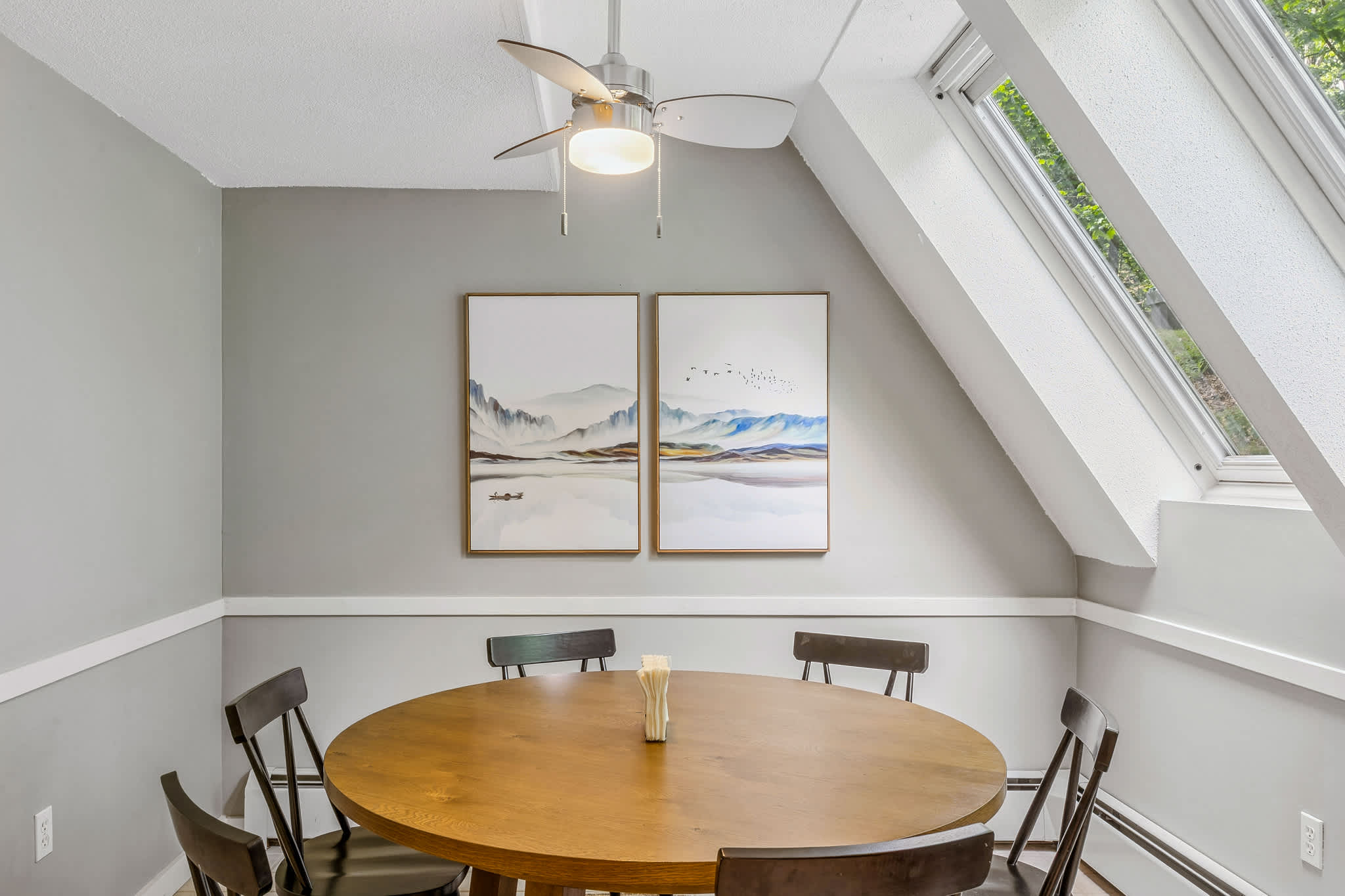 Mountain Views, Walk to Ski Hill - Kingswood 1A