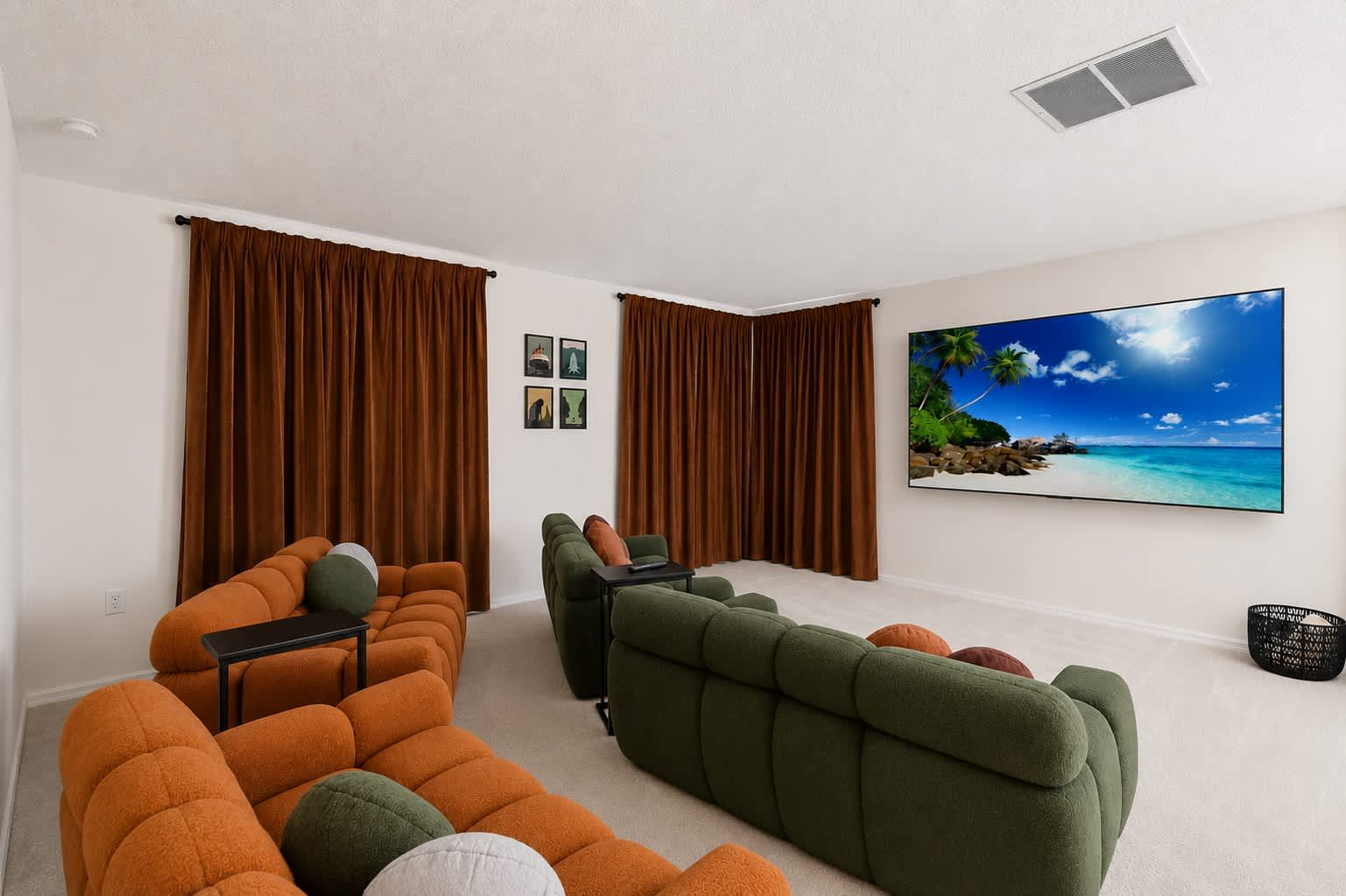 Theater Room, Game Room & Family Fun near Disney
