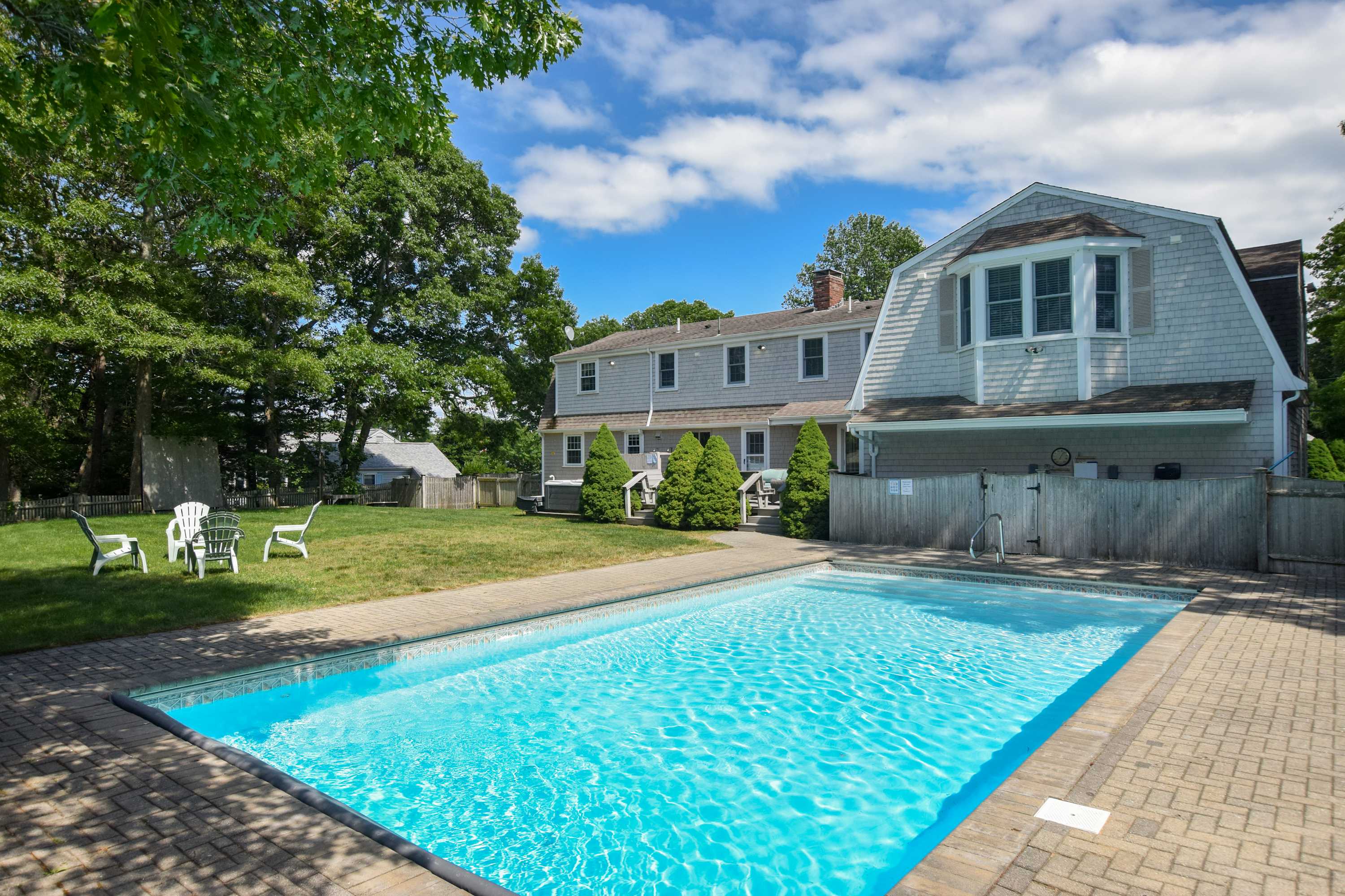 Bass River Retreat With Pool, Hot Tub, And Game Room! - Dennis, MA