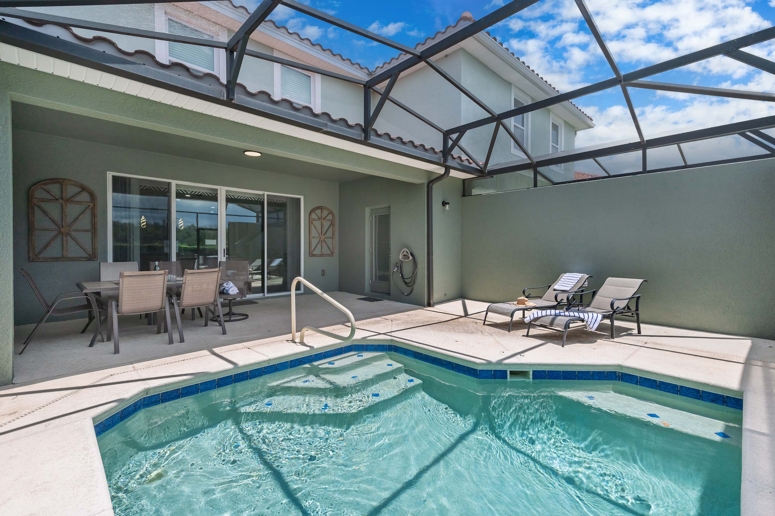 Resort retreat w/ private pool,