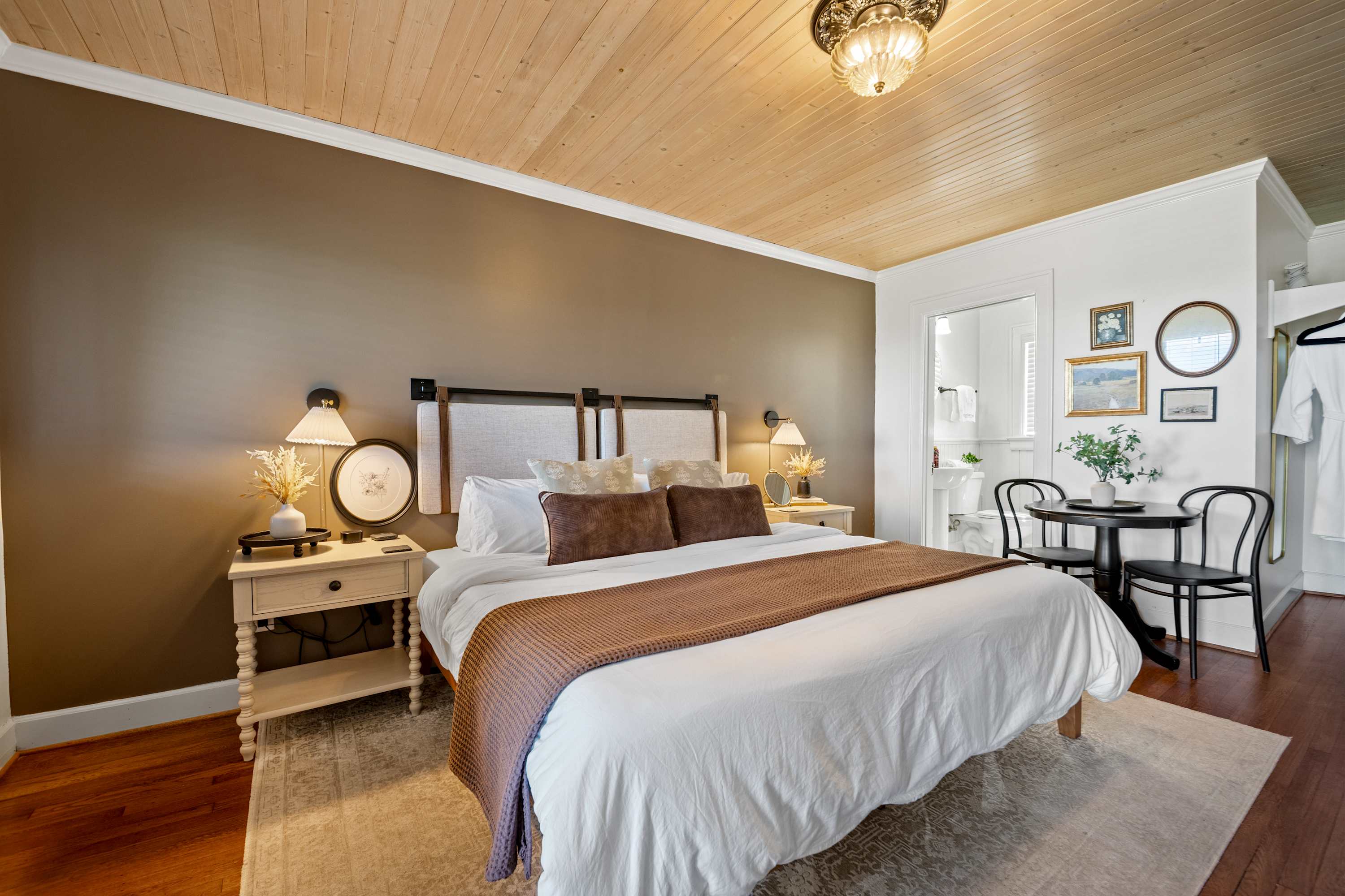 King Room Seven 