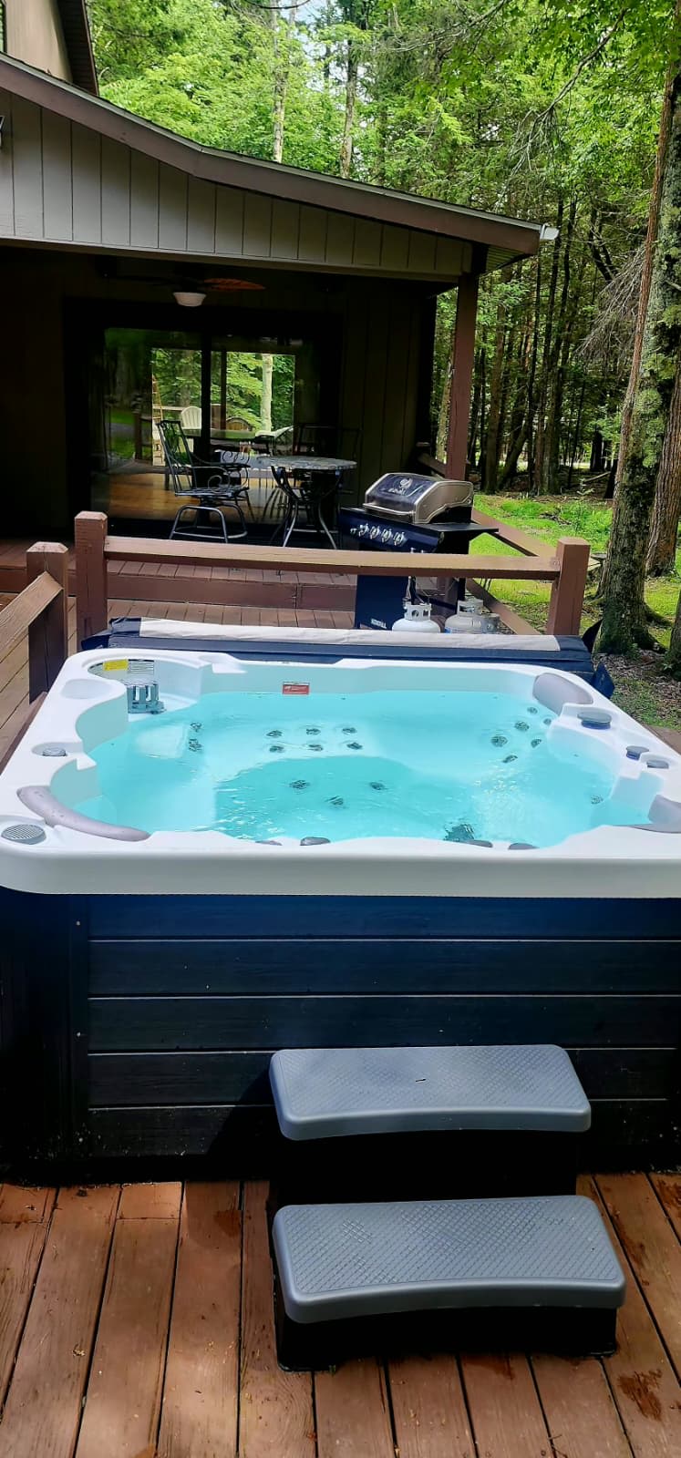 Riverside Escape | FirePit | Patio | Hot Tub