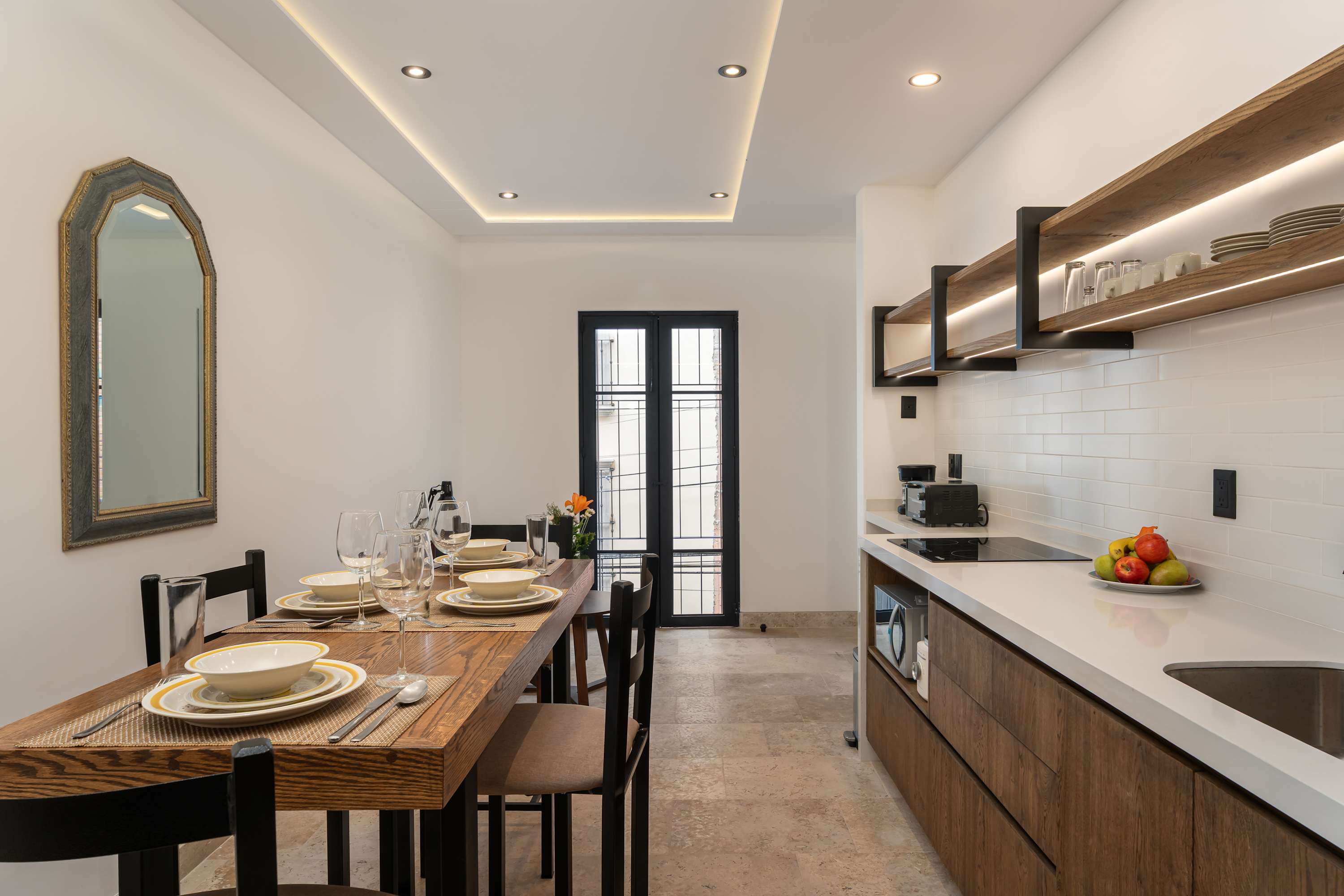 Tinajitas Loft #4, Modern 1BR Apt, Fully-Equipped