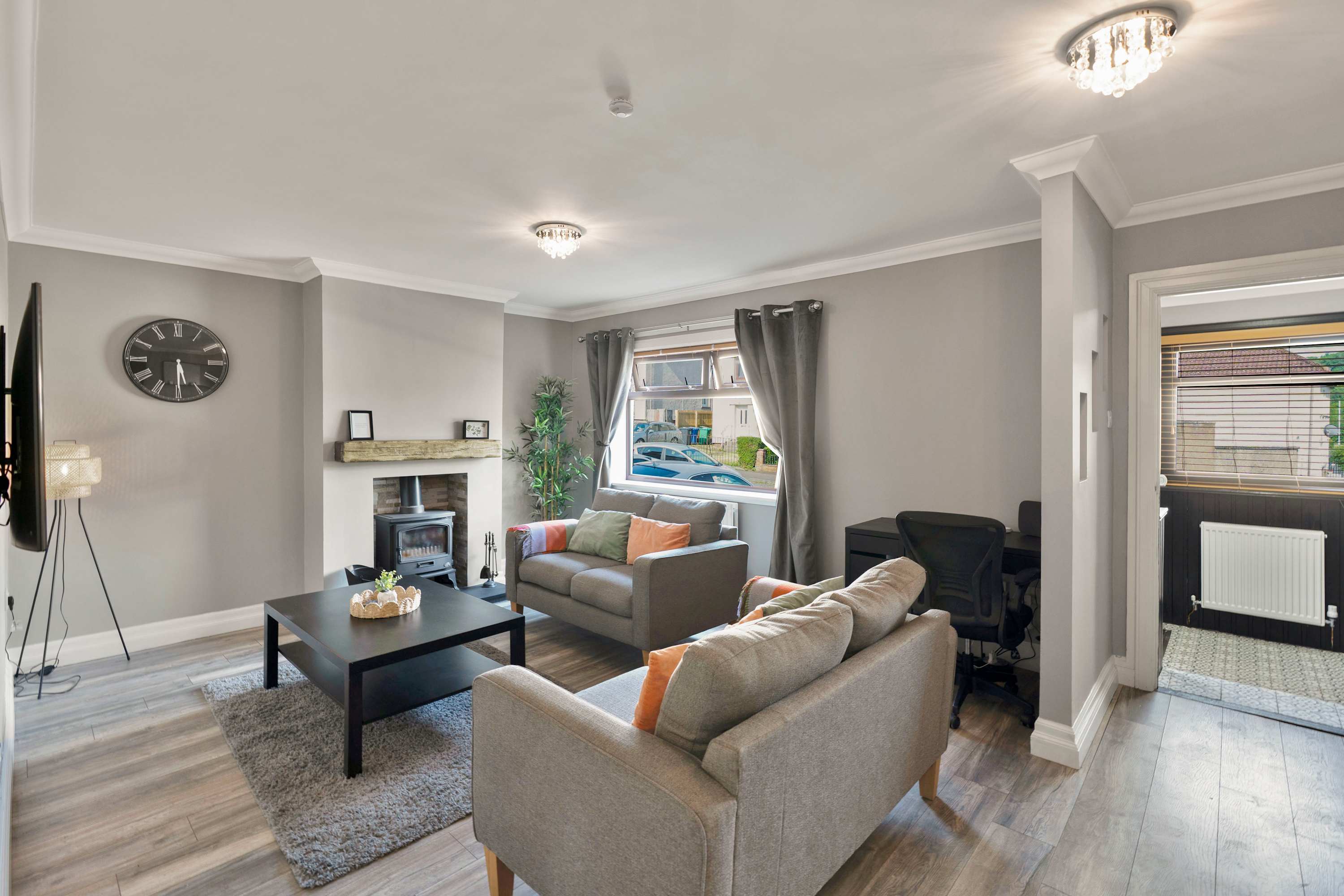 3 Bed - Nr Edinburgh - Free Parking -Garden -Wi-Fi in Wardlaw Way 110 KY12 9QL - Property image 27 - VivreStays