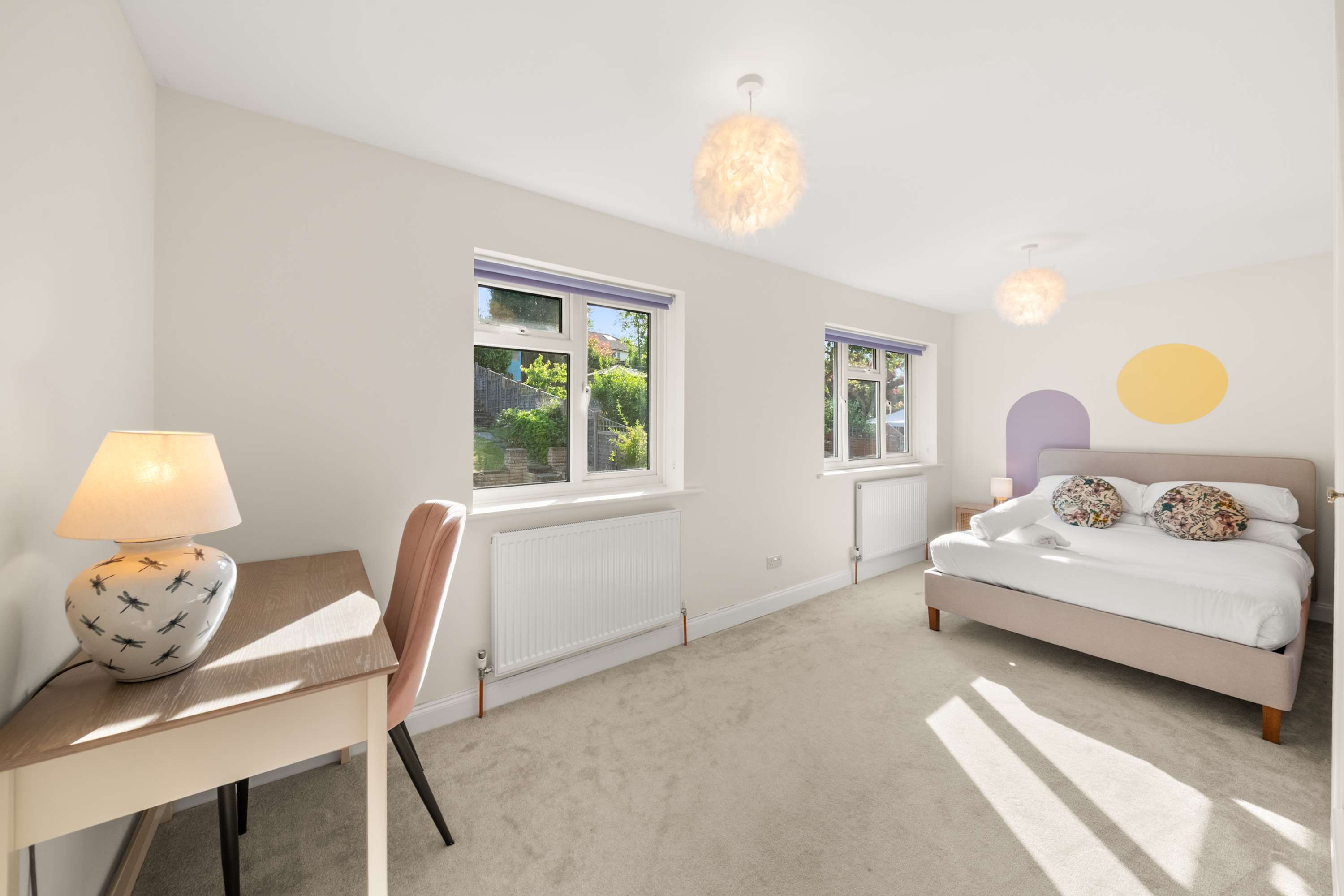 4 Bed House in Coulsdon, by ARP Homes, Driveway & Big Garden, Perfect for Families and Insurance Stays in 160 Caterham Drive CR5 1JL - Property image 34 - VivreStays