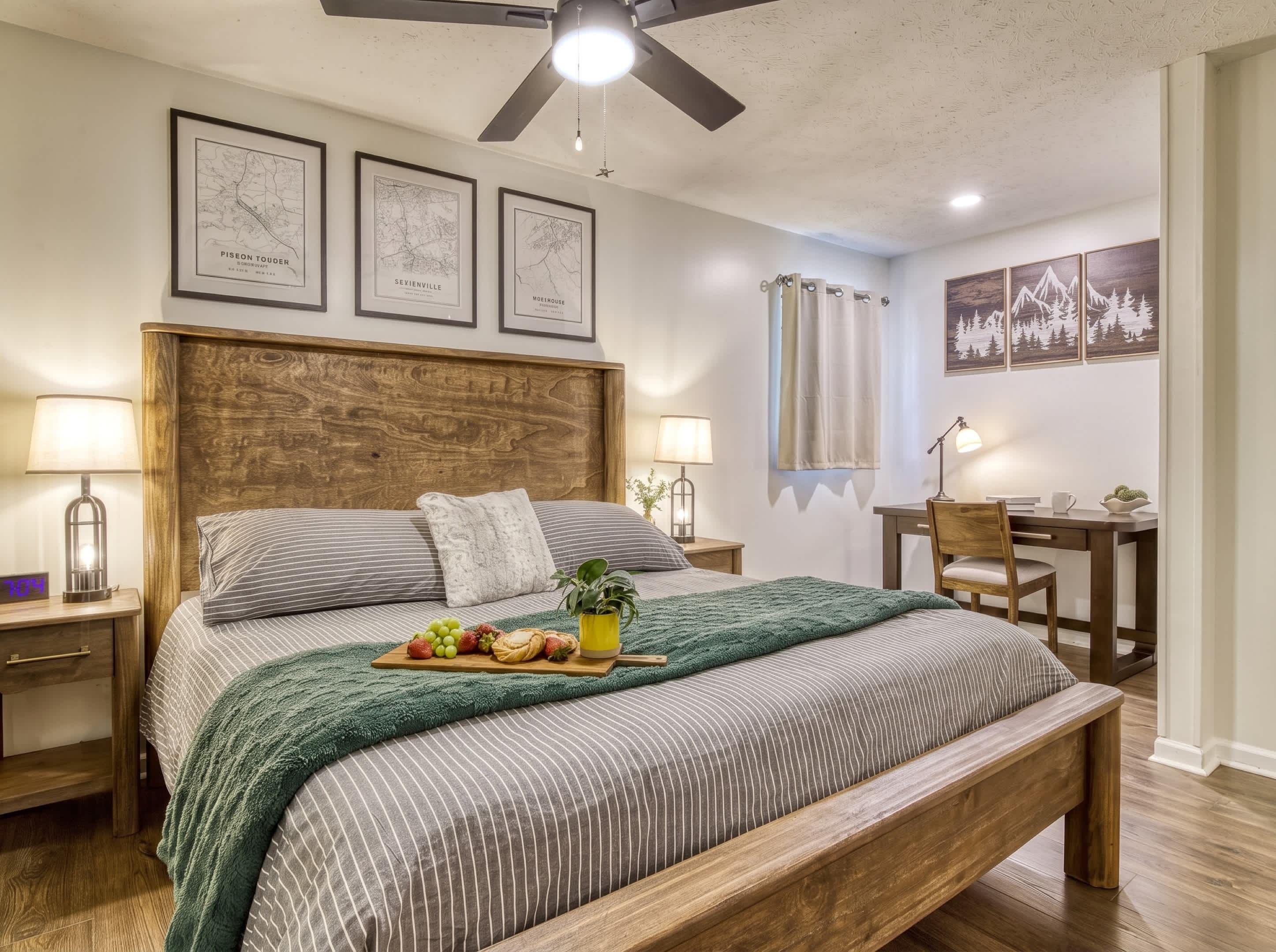 Cozy Cabin, Close to Dollywood & Dog Friendly!