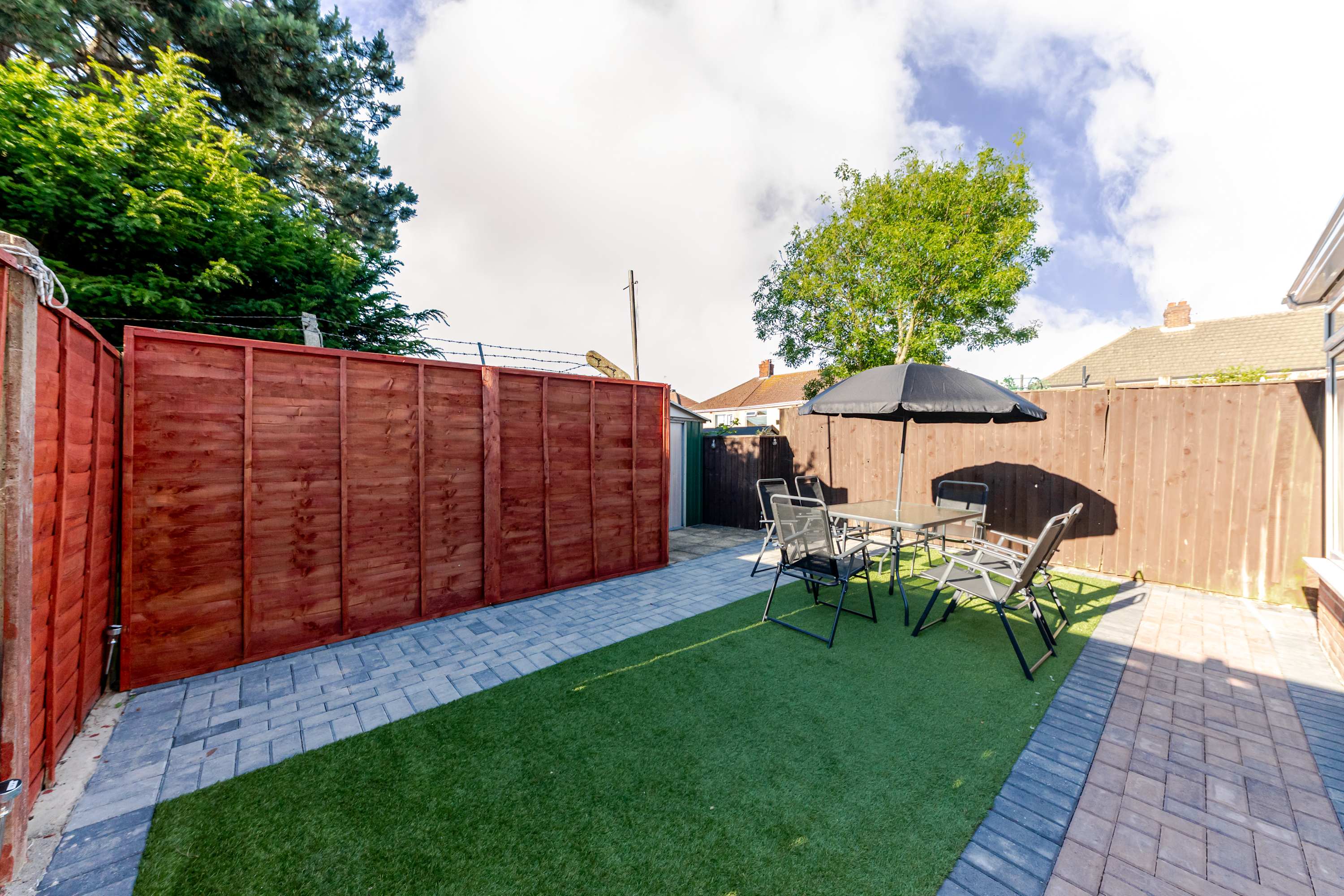 Westhill House in Westhill Road 4 DN34 4SF - Property image 6 - VivreStays