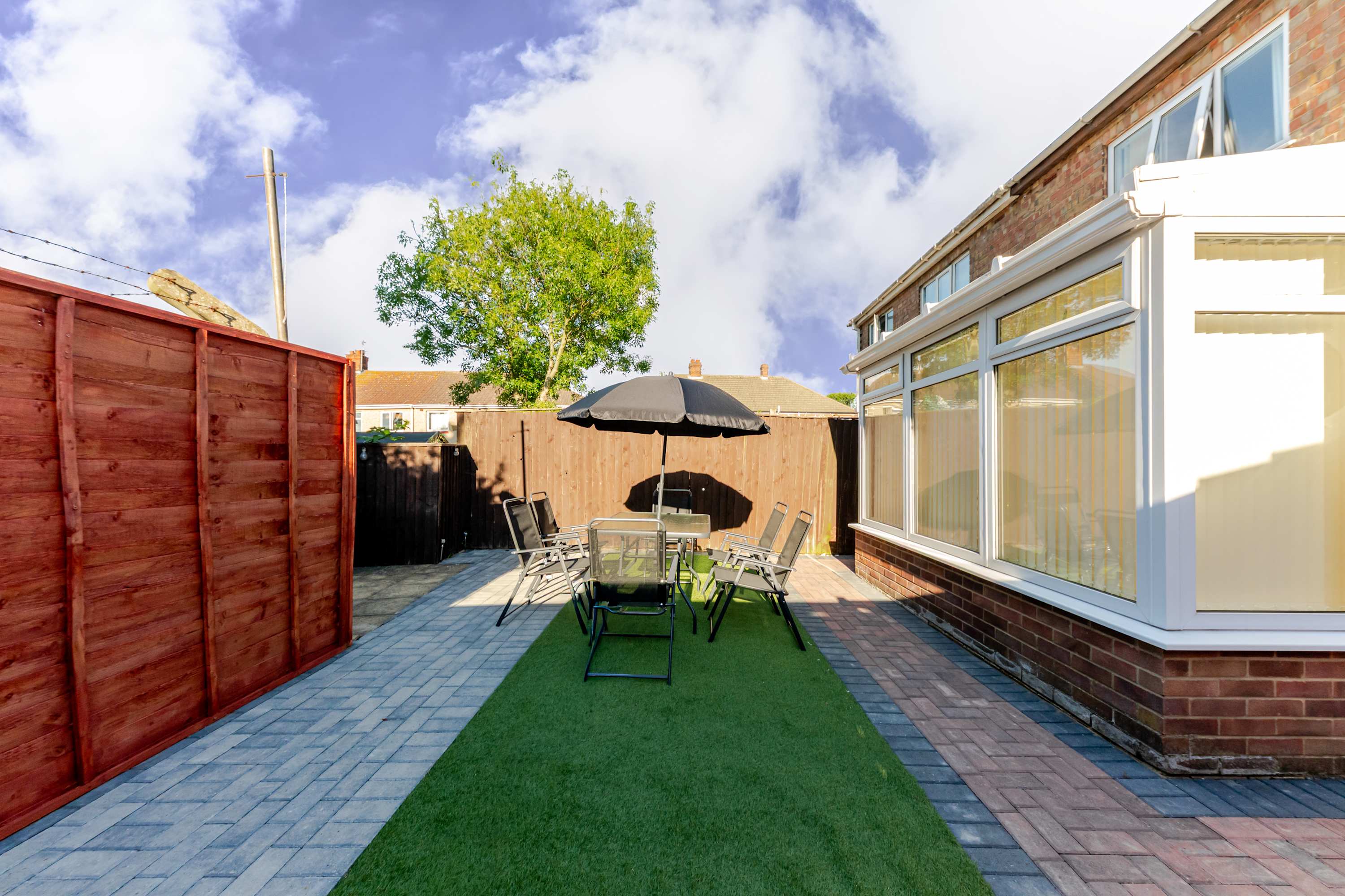 Westhill House in Westhill Road 4 DN34 4SF - Property image 5 - VivreStays