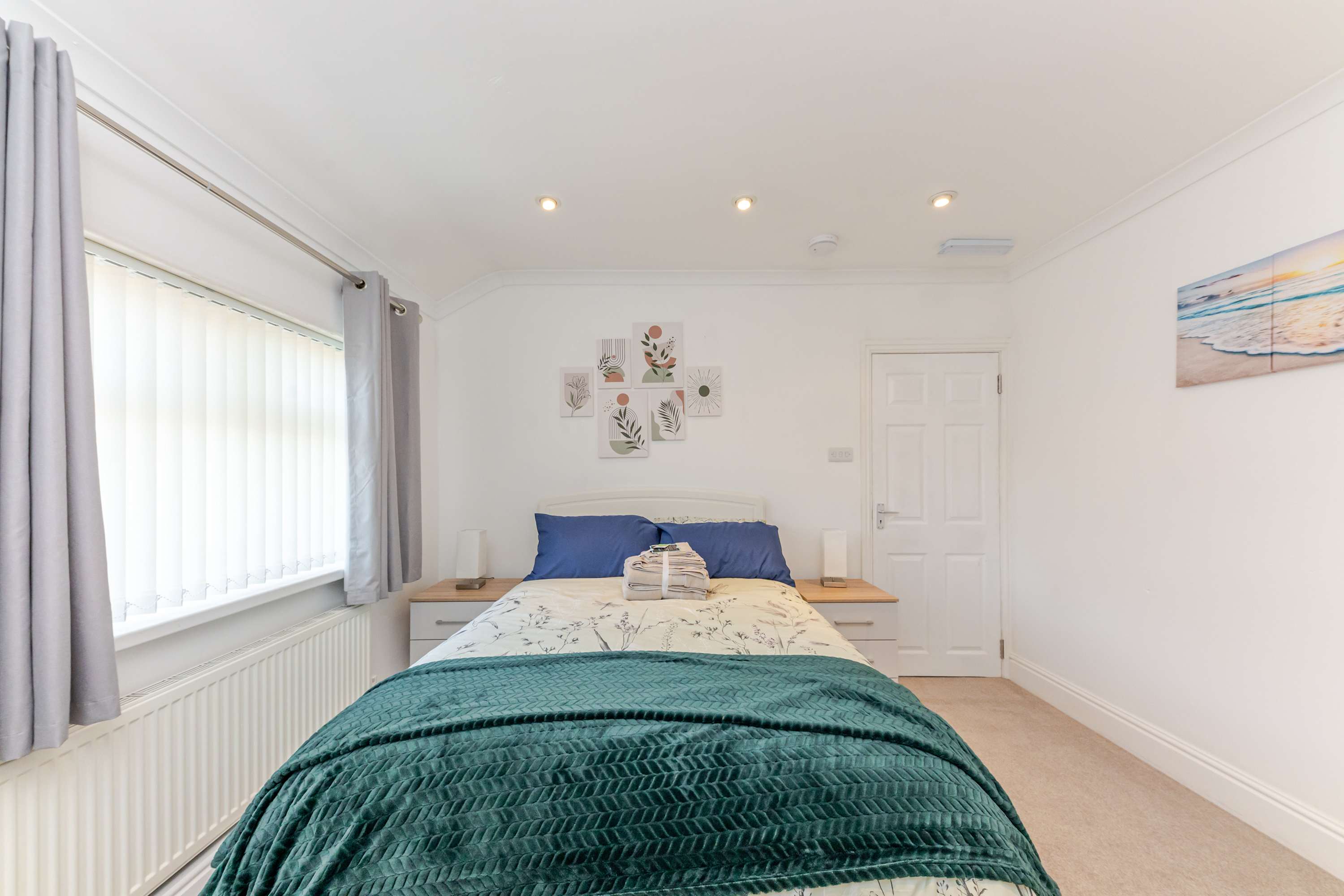 Westhill House in Westhill Road 4 DN34 4SF - Property image 30 - VivreStays