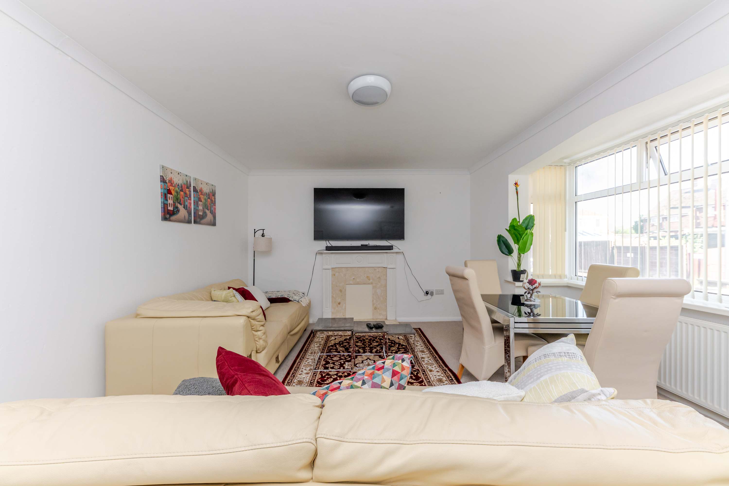 Westhill House in Westhill Road 4 DN34 4SF - Property image 17 - VivreStays