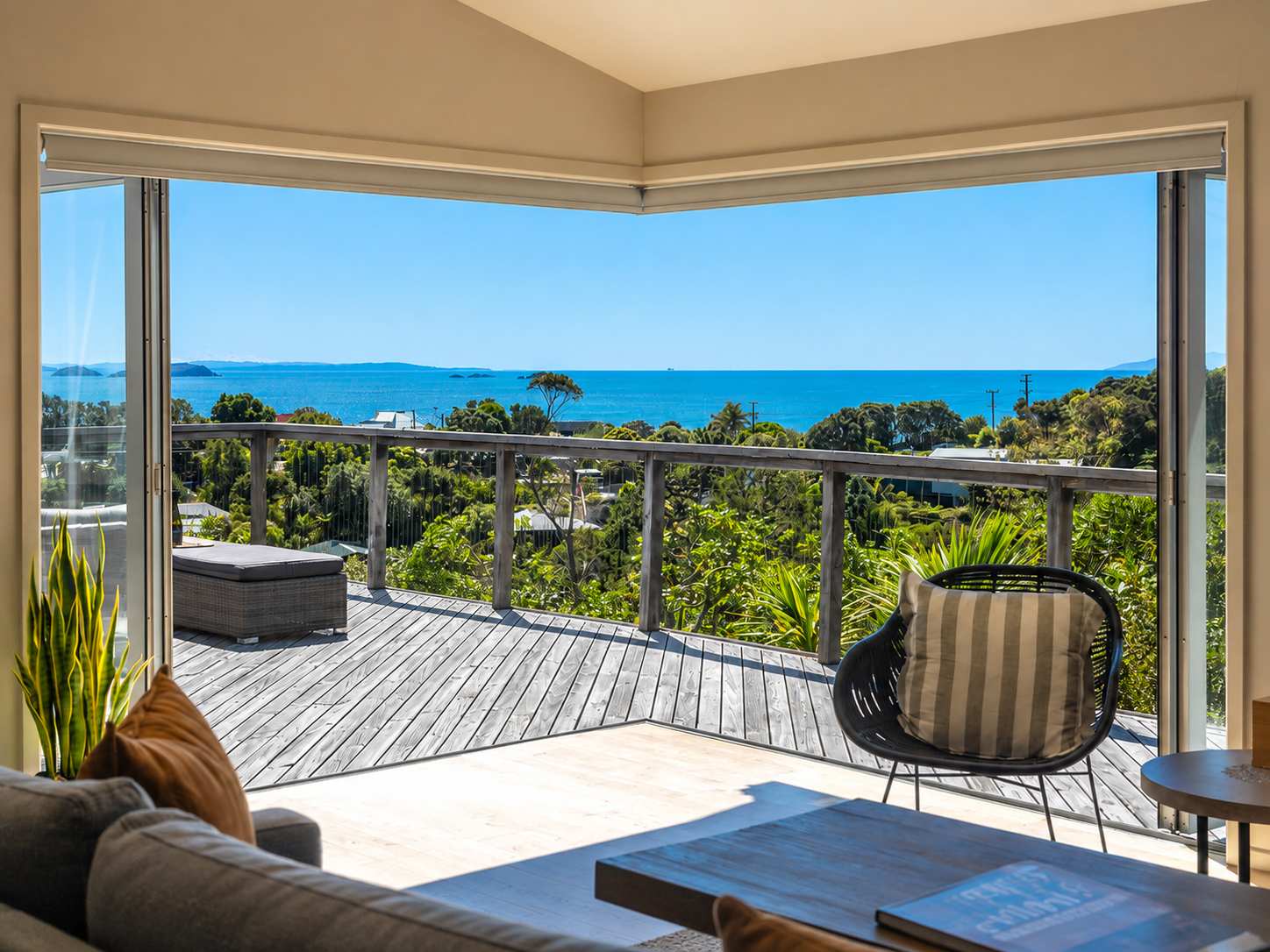 Hekerua Bay Retreat - Coastal Views — Waiheke Island, Auckland — vacation rental