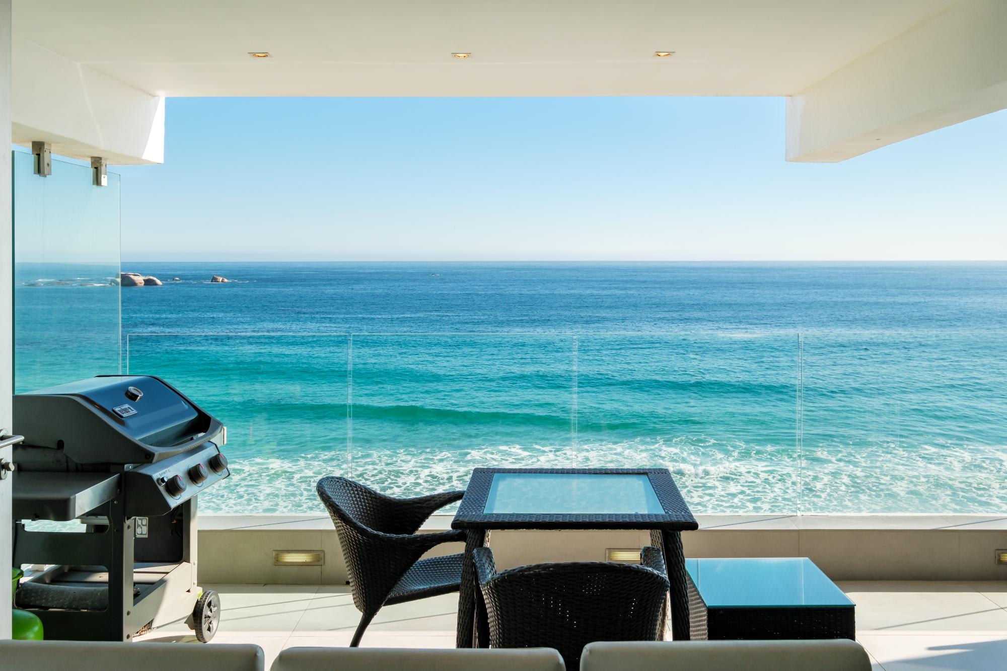 Clifton Apartment on the Waters Edge Ocean Breeze
