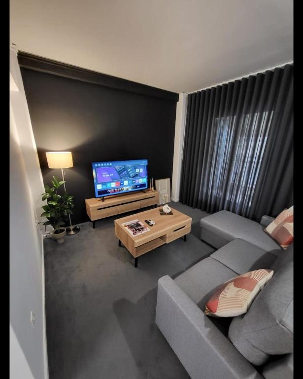 View 8