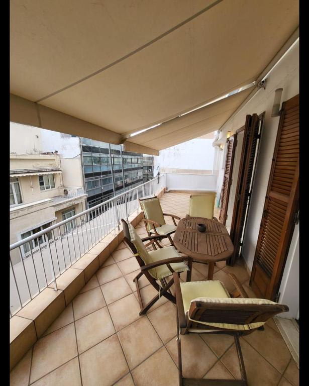 Kolonaki Luxe Living in Athens — photo 3